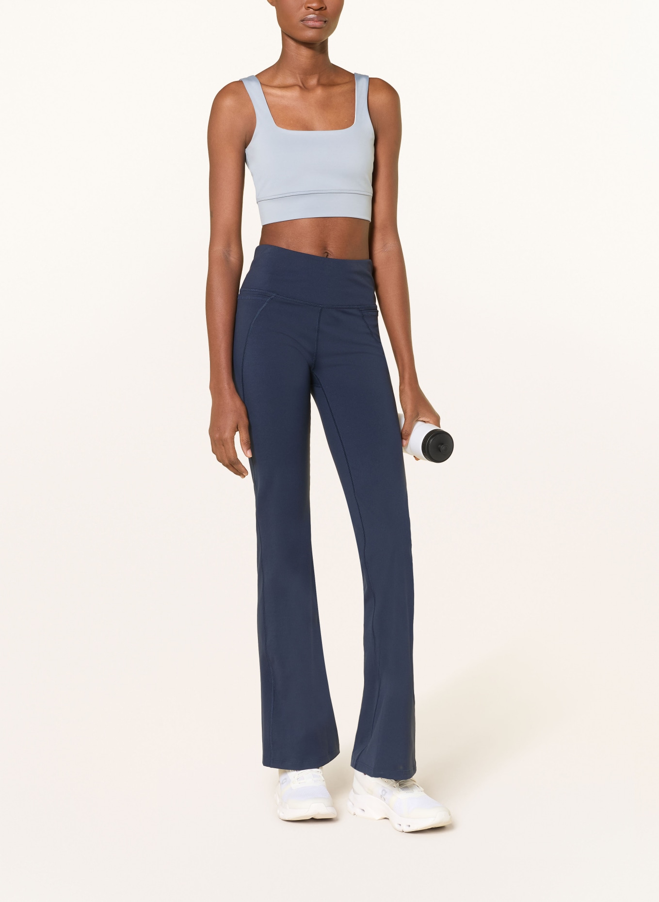 VARLEY Biustonosz sportowy ASSURE CORI: JASNONIEBIESKI