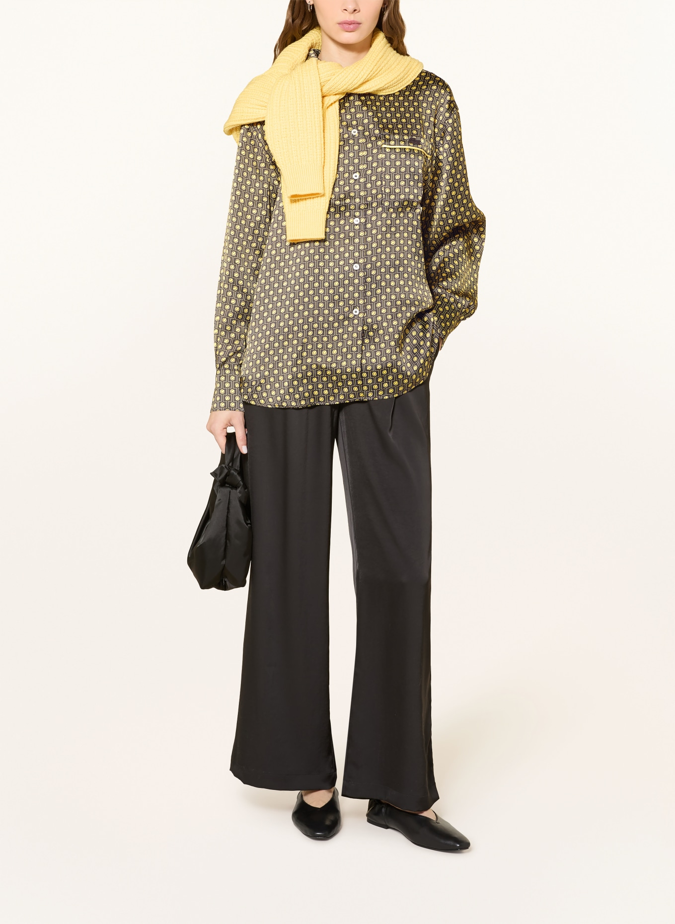 LACOSTE Satinová košile: ČERNÁ / ŽLUTÁ