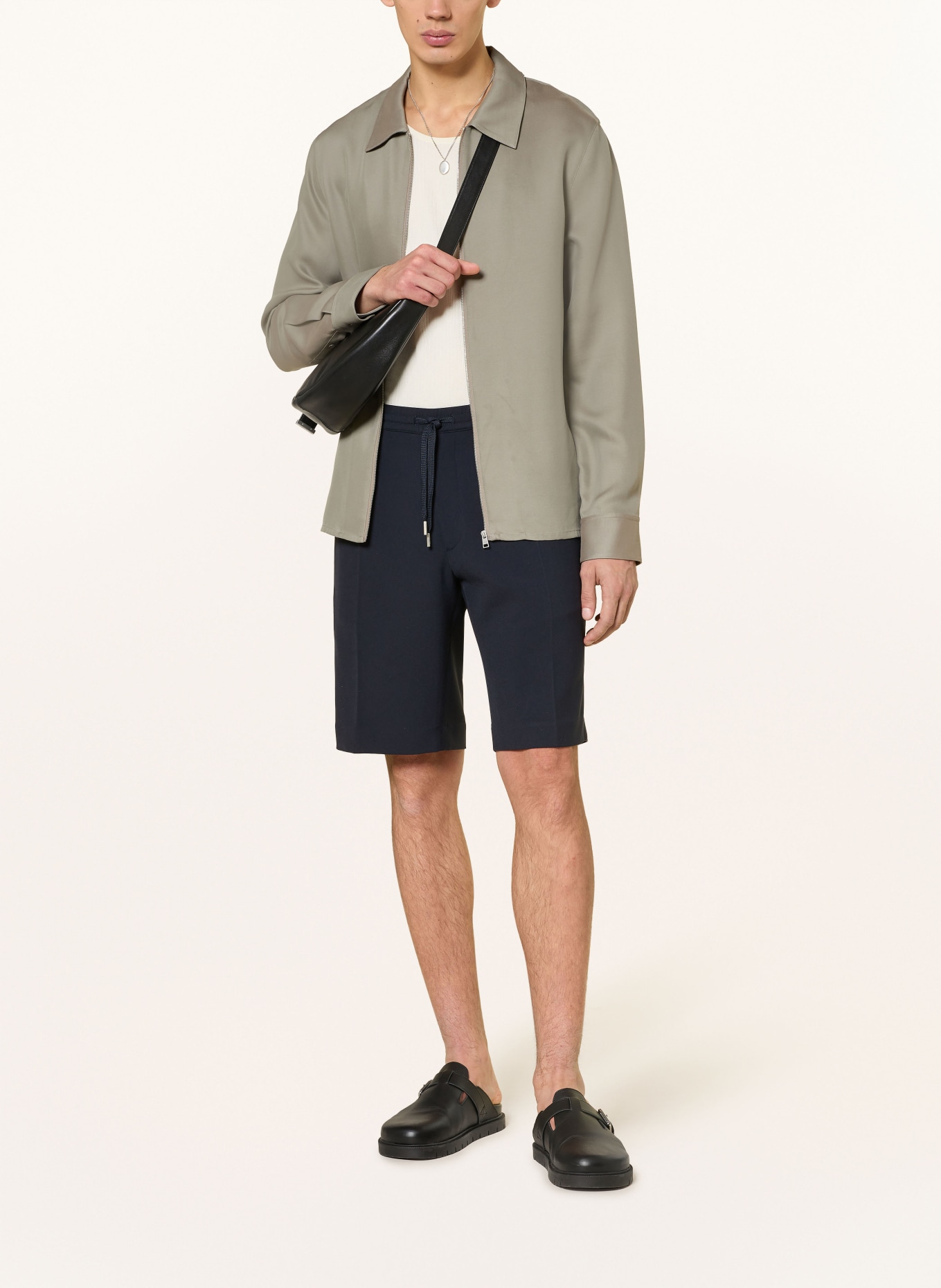 SANDRO Shorts: DUNKELBLAU