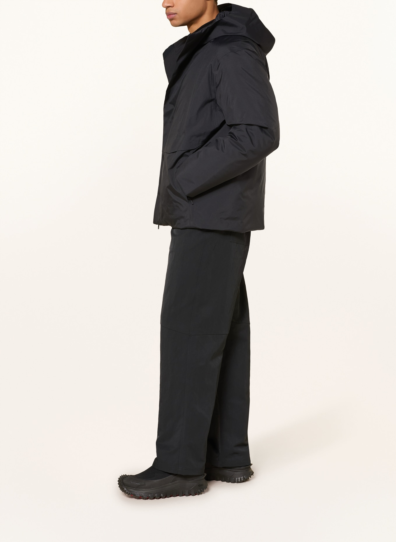 VEILANCE SORIN down jacket: BLACK