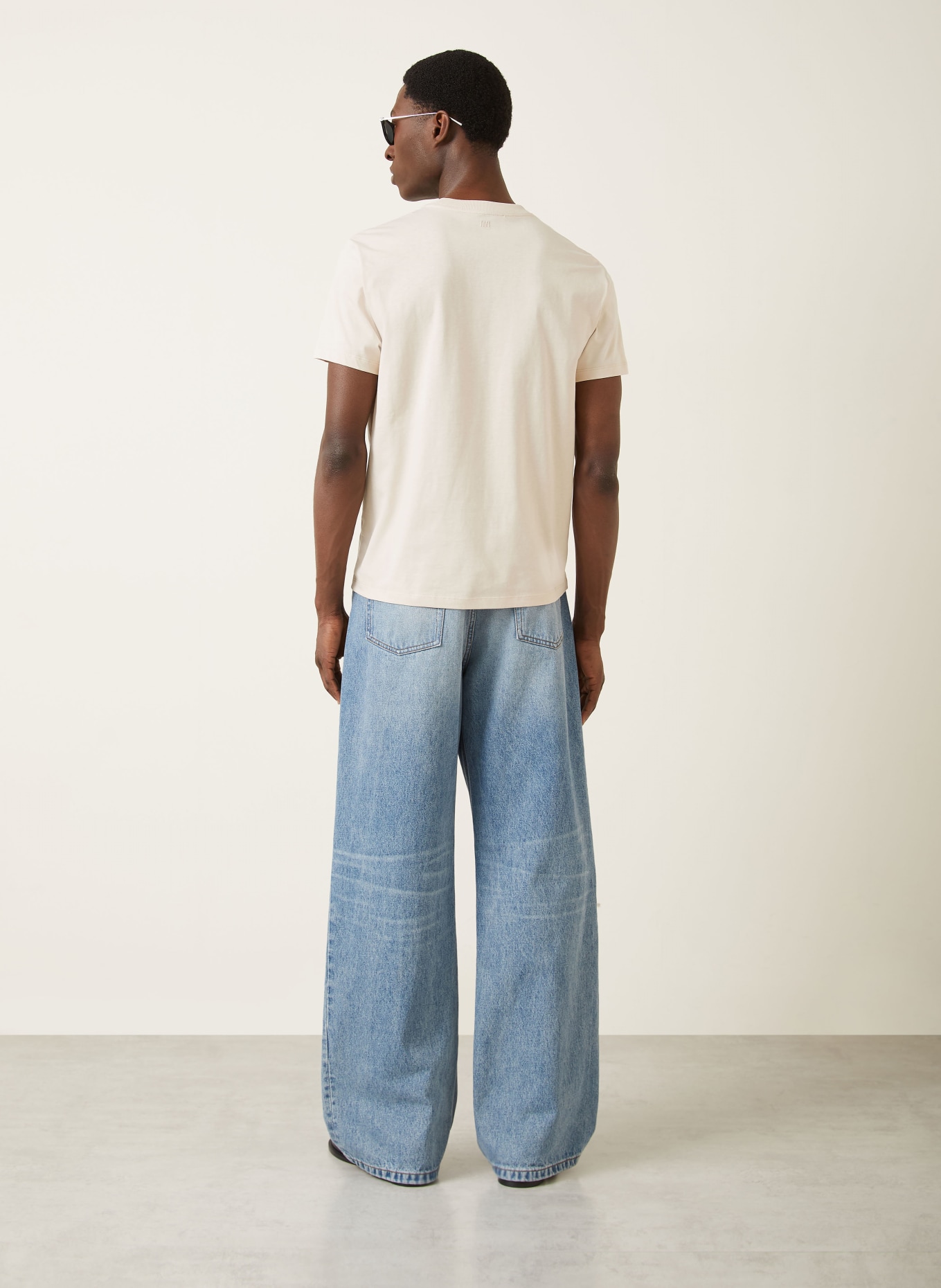 AMI PARIS T-Shirt: BEIGE