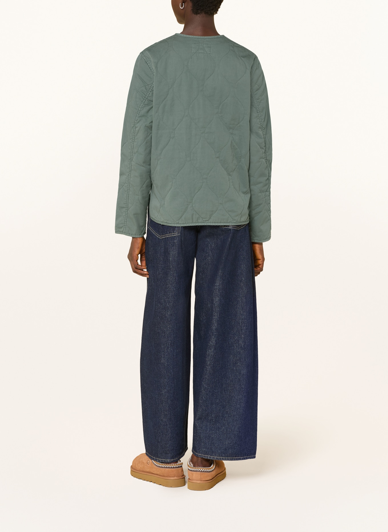 carhartt WIP Prošívaná bunda KYLAN: ZELENÁ