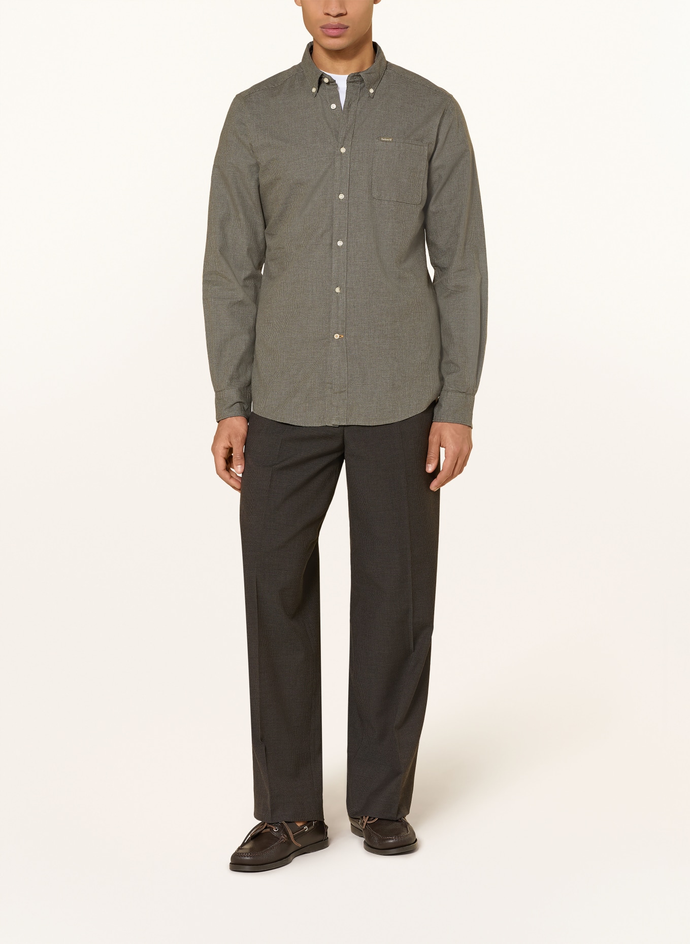 Barbour Koszula HUNTLY Tailored Fit: OLIWKOWY / SZARY