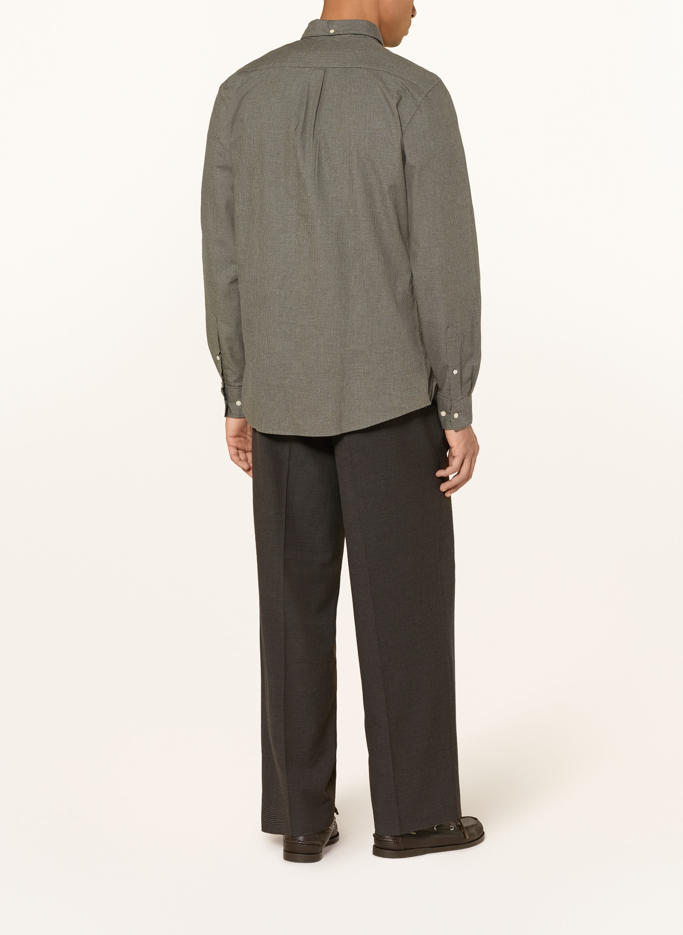 Barbour Koszula HUNTLY Tailored Fit: OLIWKOWY / SZARY