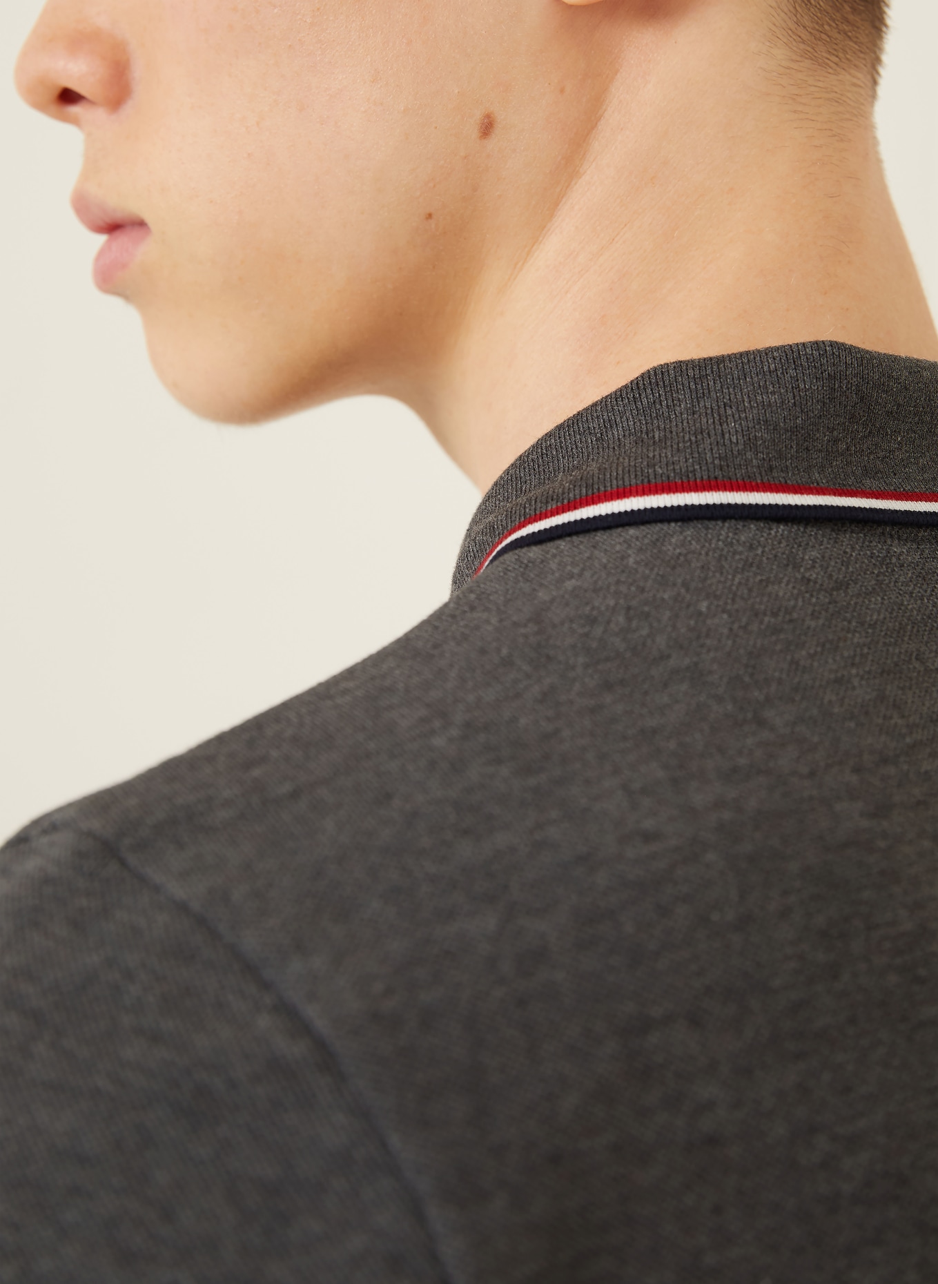 MONCLER Piqué-Poloshirt: DUNKELGRAU / ROT / WEISS