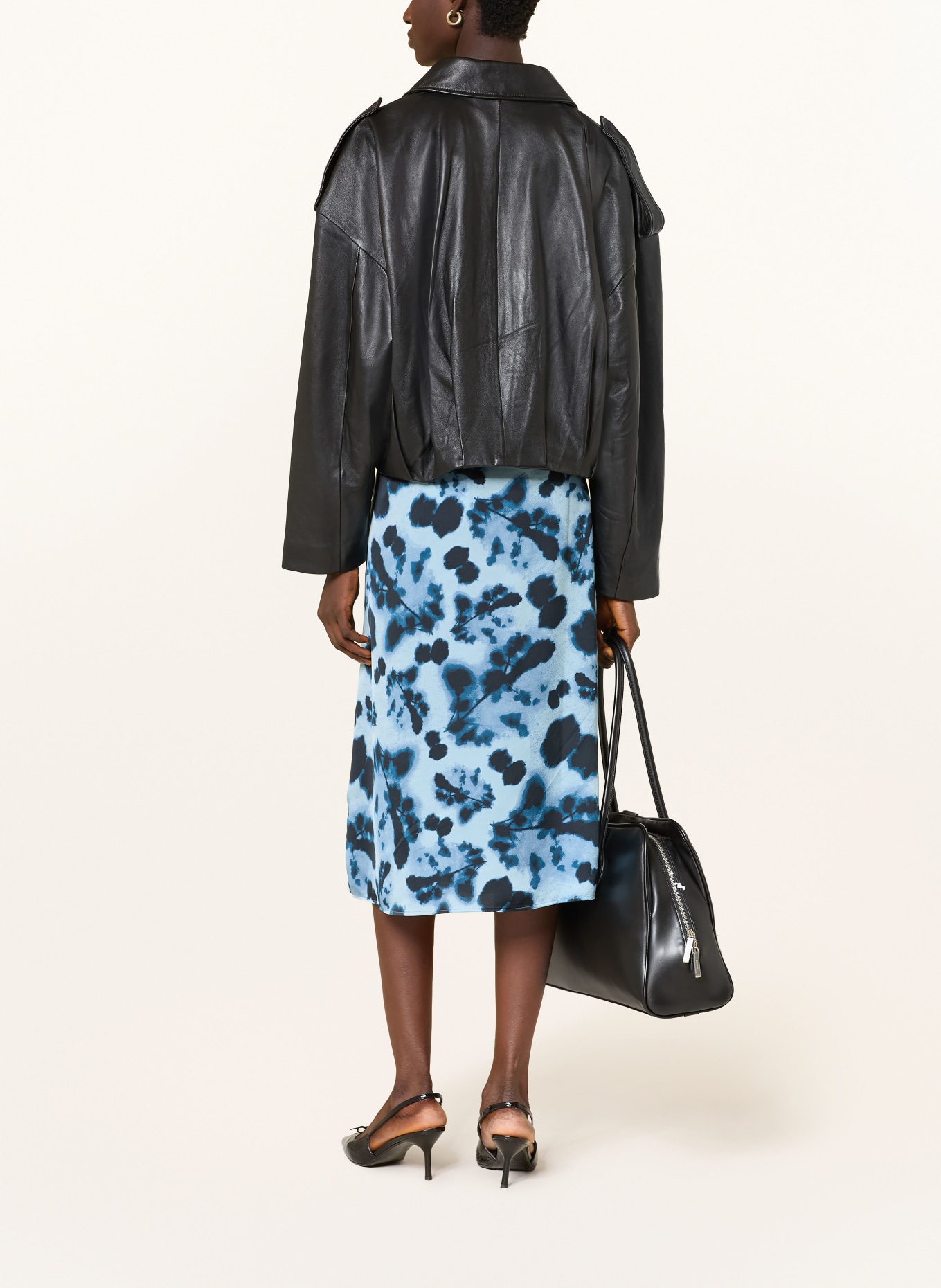 Calvin Klein saténová sukně: MODRÁ / TMAVĚ MODRÁ