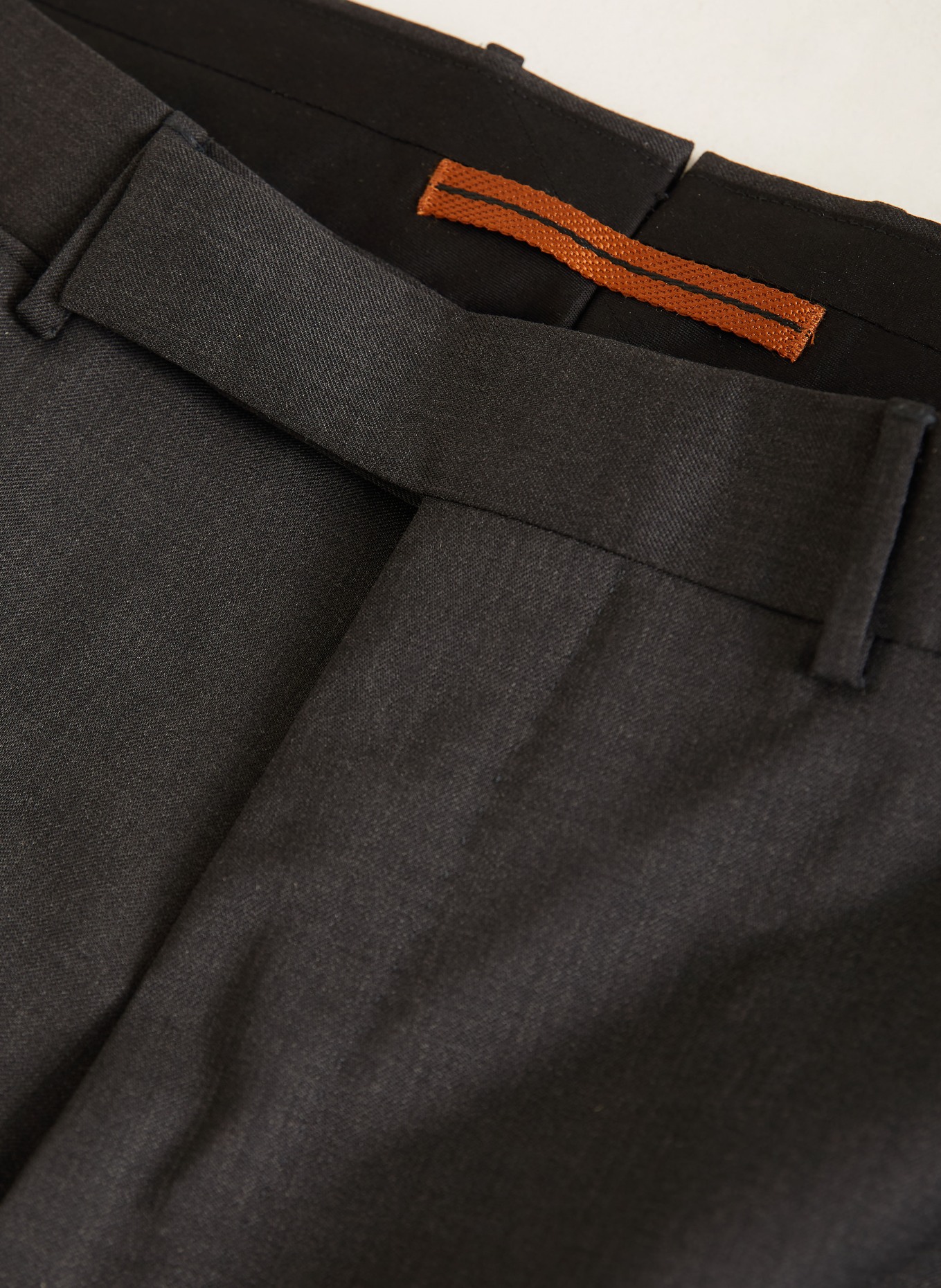 ZEGNA Kalhoty Slim Fit: TMAVĚ ŠEDÁ