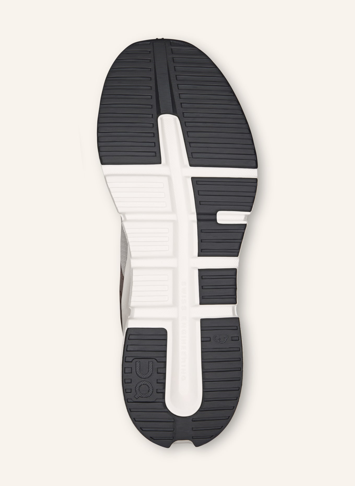 On CLOUDNOVA RIFT sneaker: TAUPE / DARK BROWN