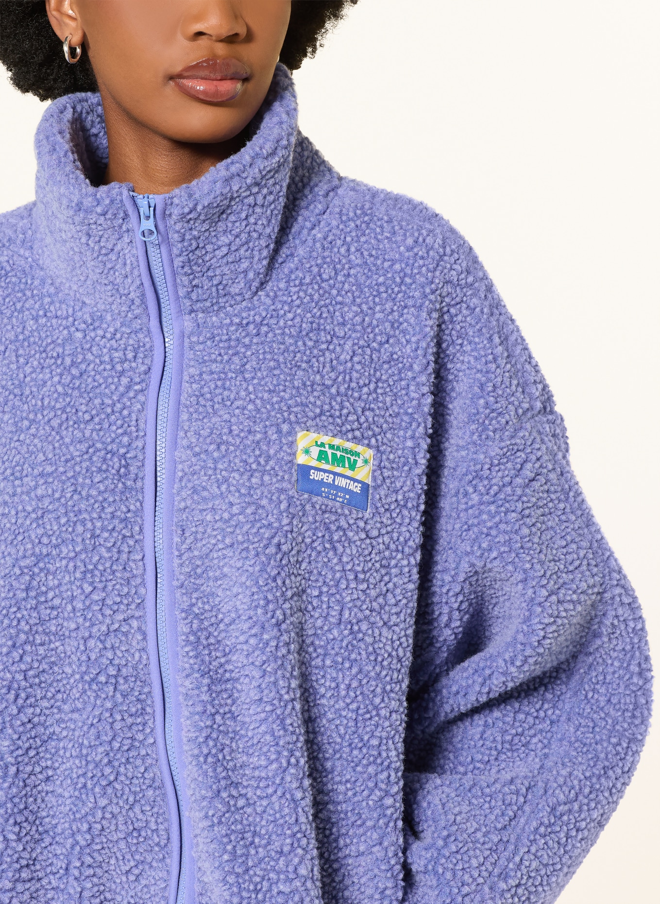 American Vintage Plyšová bunda HOKTOWN: SVĚTLE FIALOVÁ