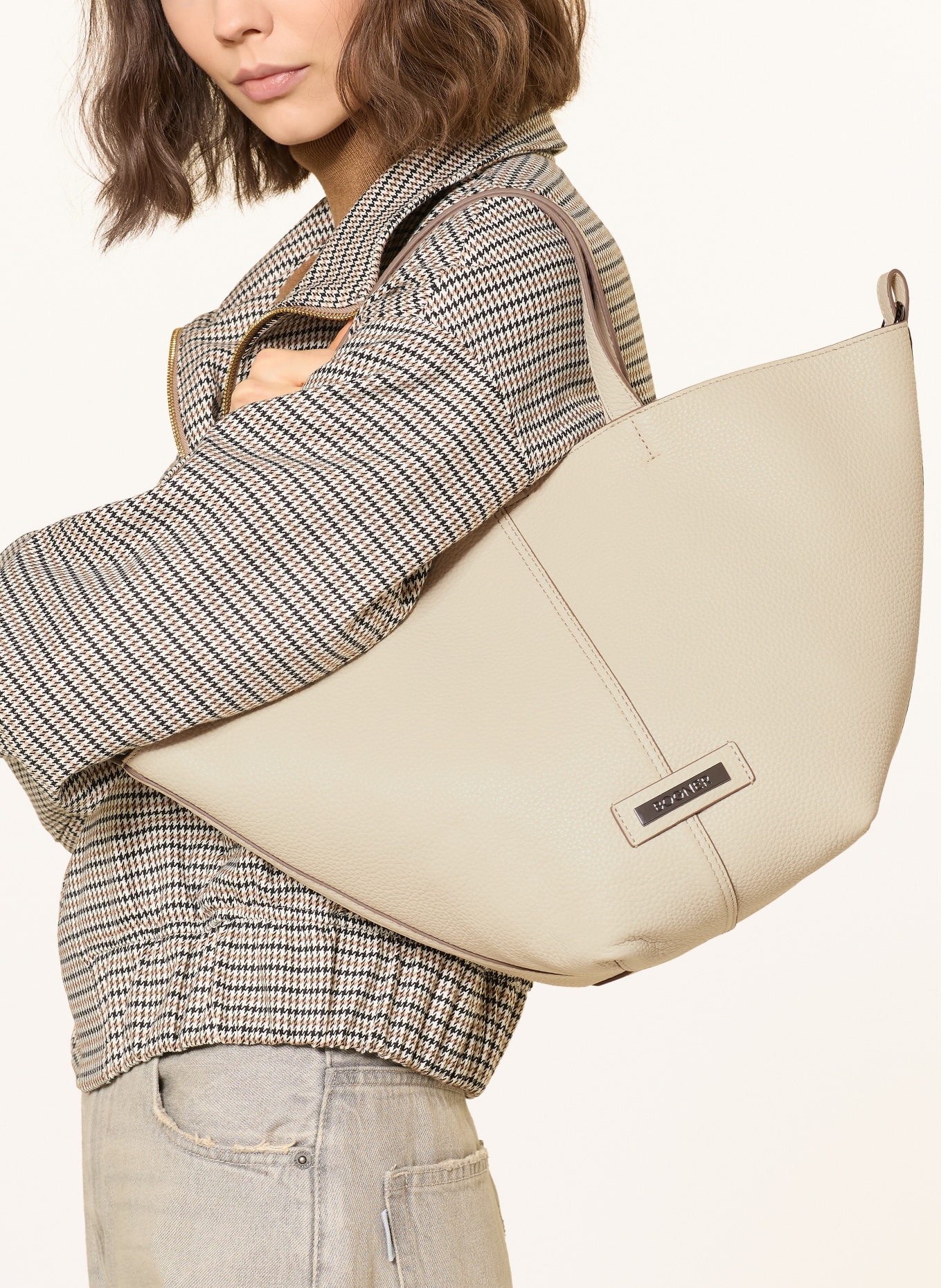 BOGNER KEIKO shopper bag with removable pouch: CREAM