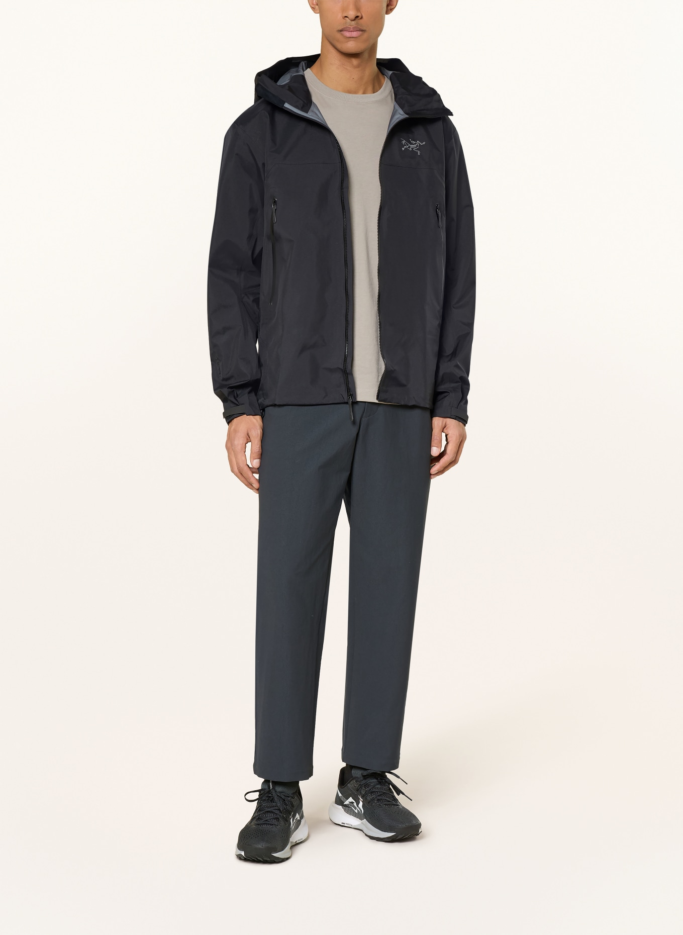 ARC'TERYX BETA SL hardshell jacket: BLACK