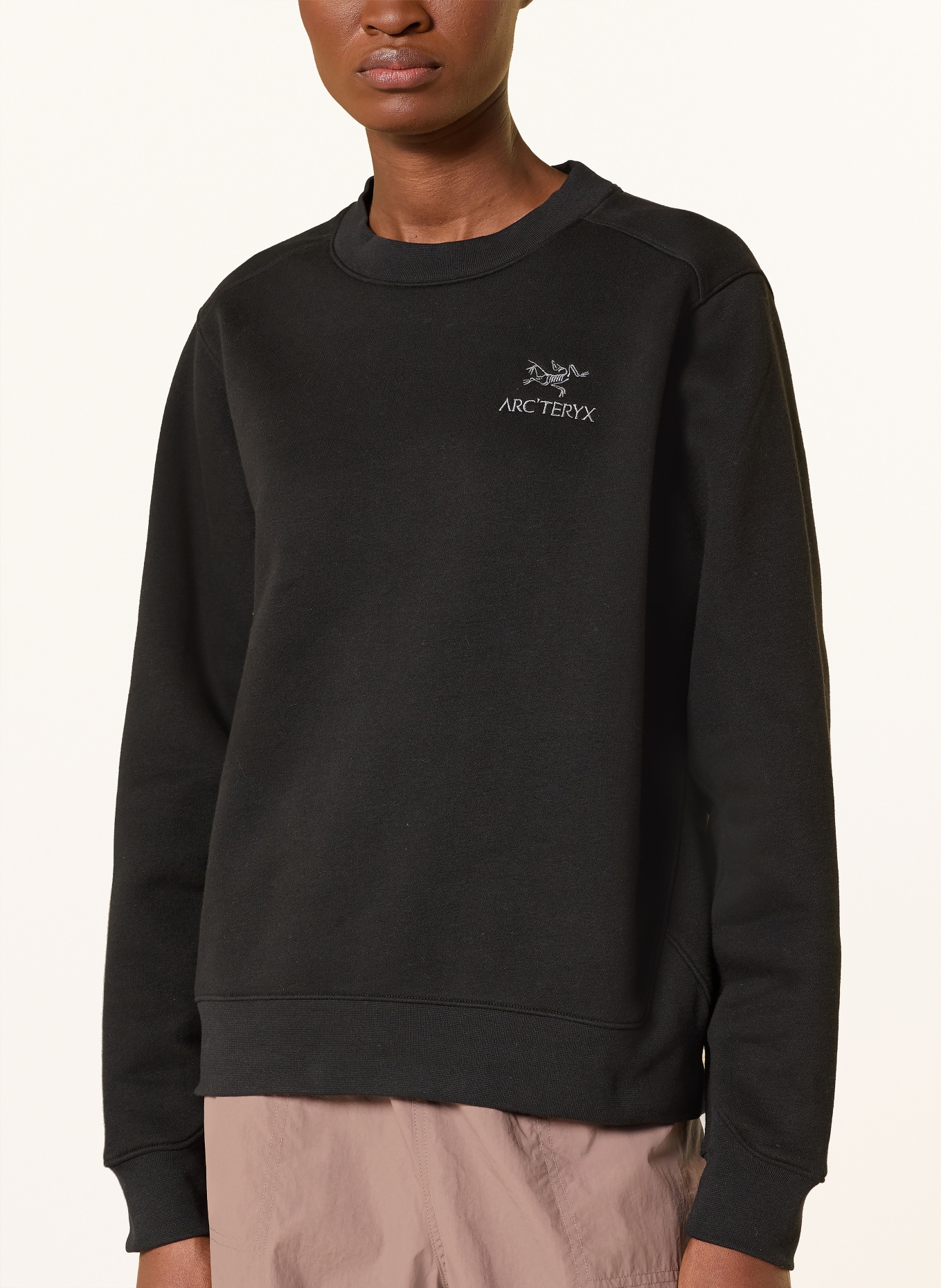 ARC'TERYX Sweatshirt EMBLEM CREW: SCHWARZ