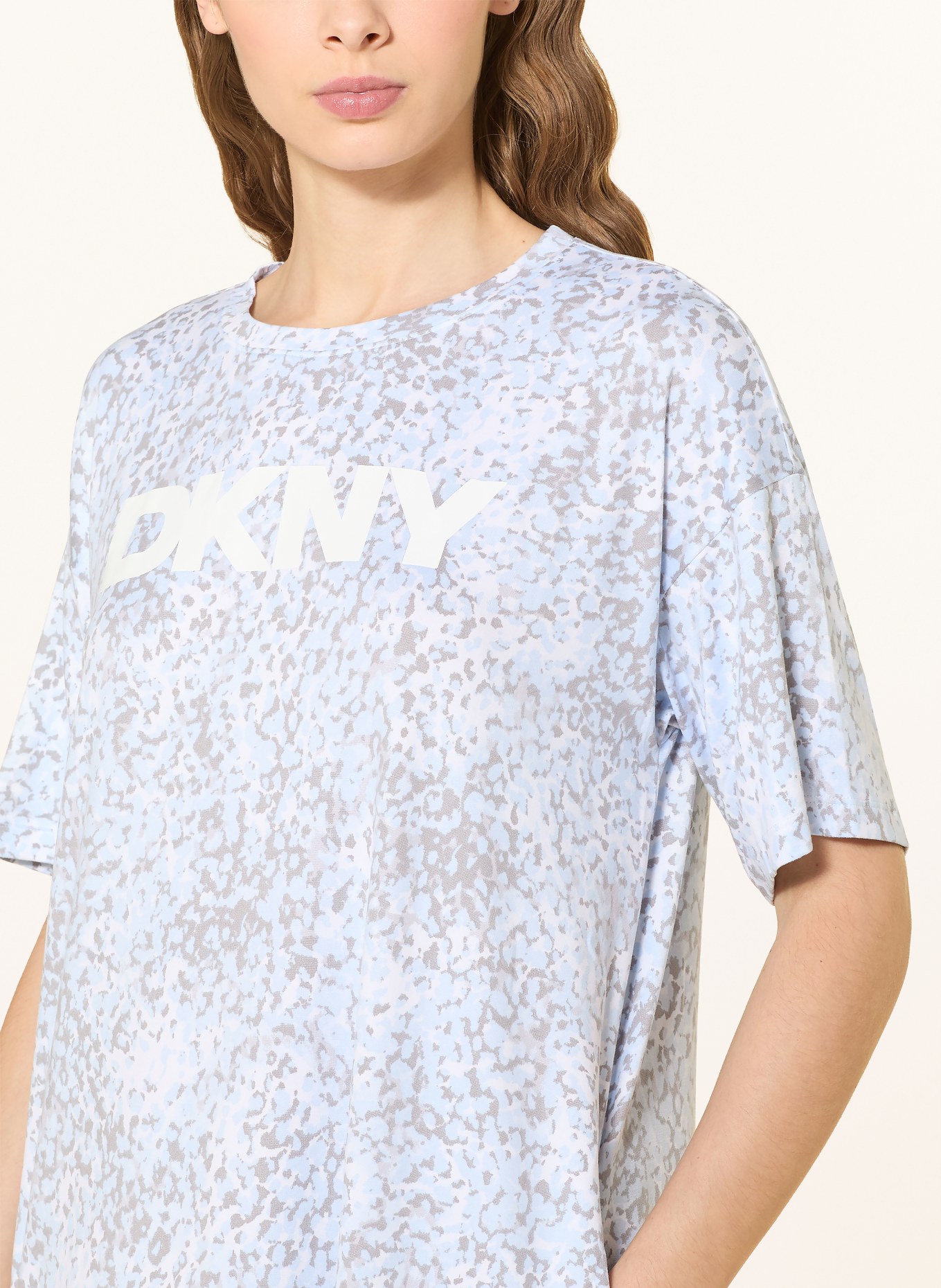 DKNY Koszulka nocna SPRING STORIES: JASNONIEBIESKI / SZARY / BIAŁY