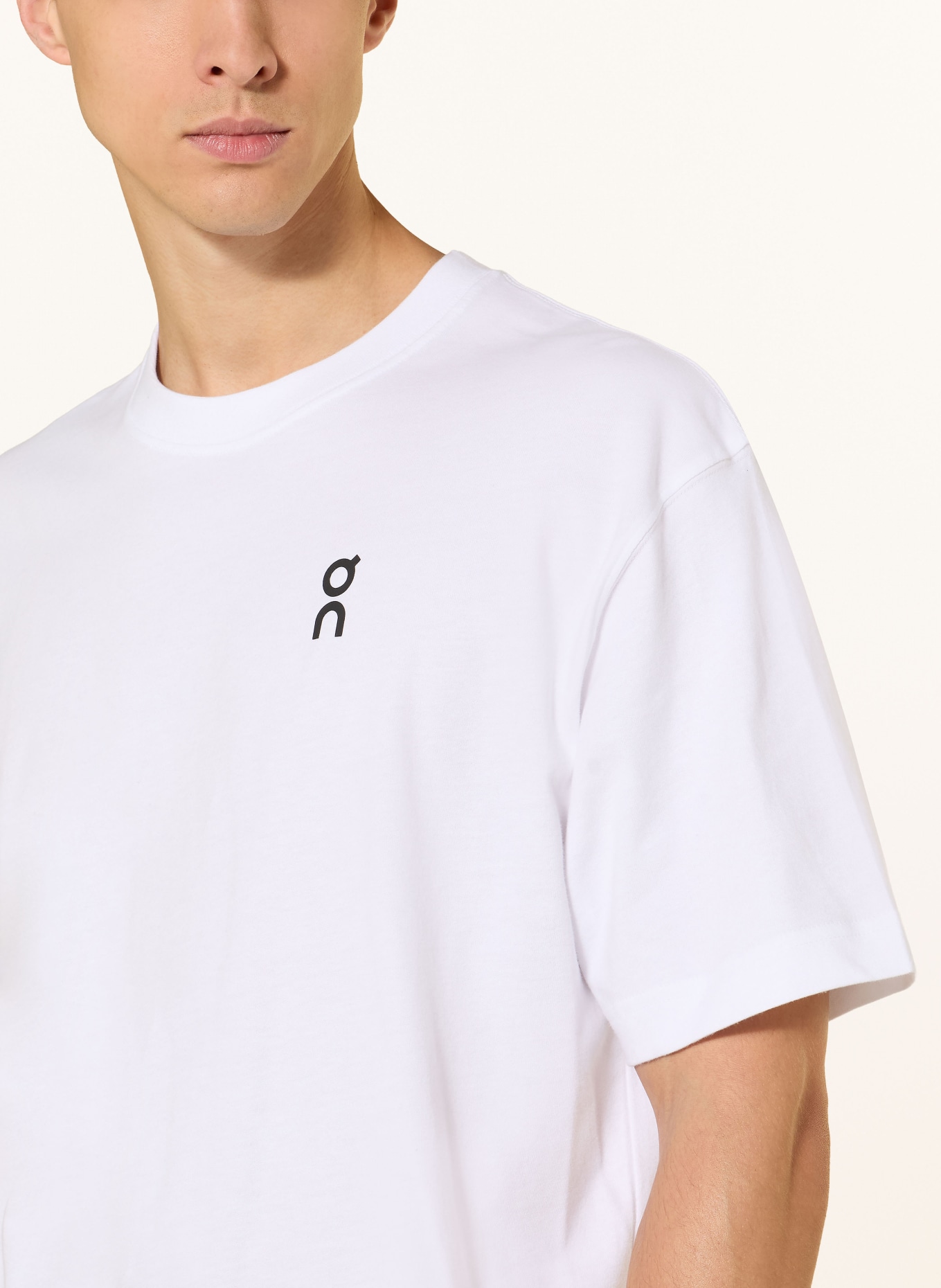 On Laufshirt CLUB-T RHYTHM: WEISS