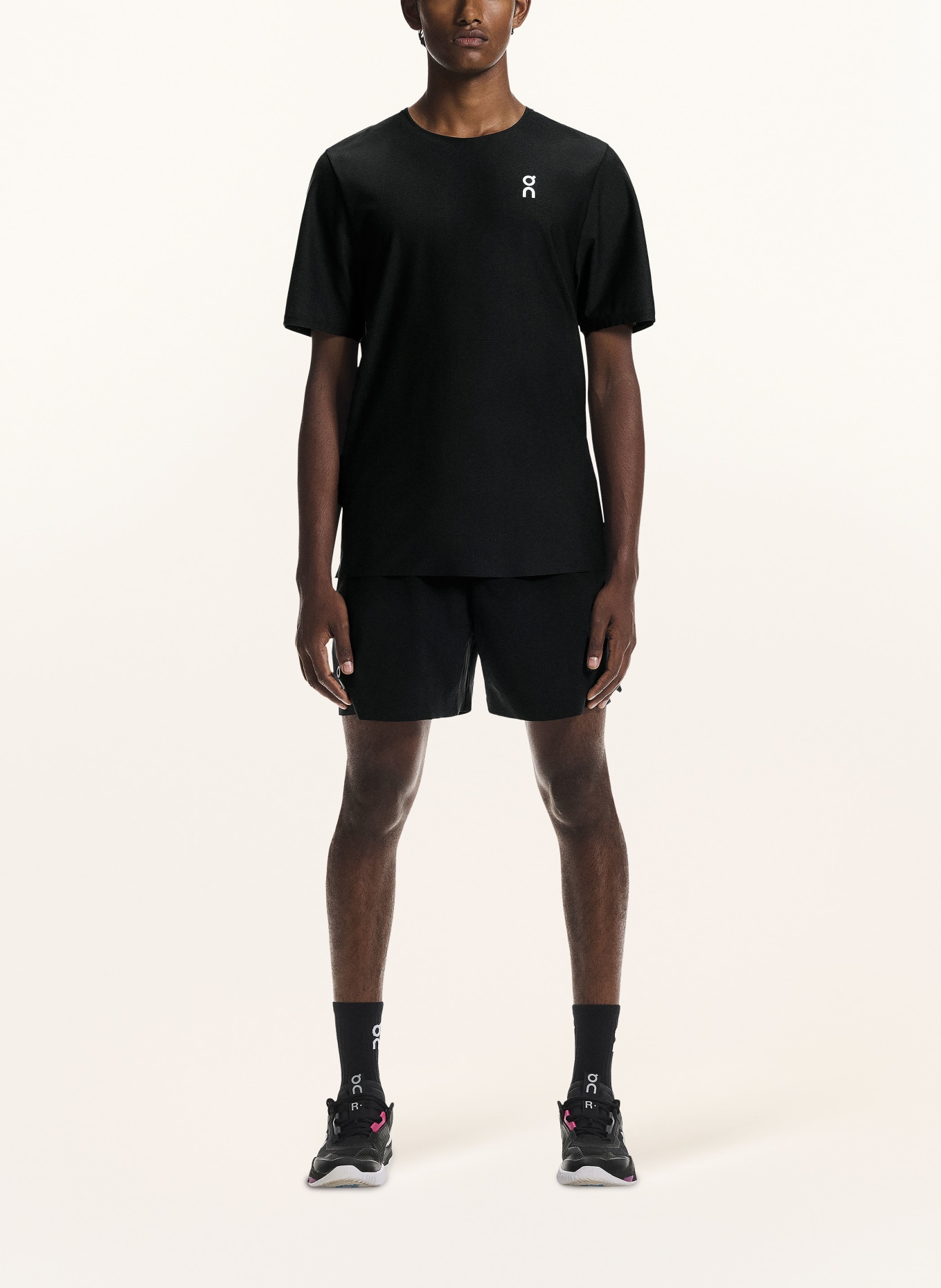 On Spodenki tenisowe 5" COURT: CZARNY