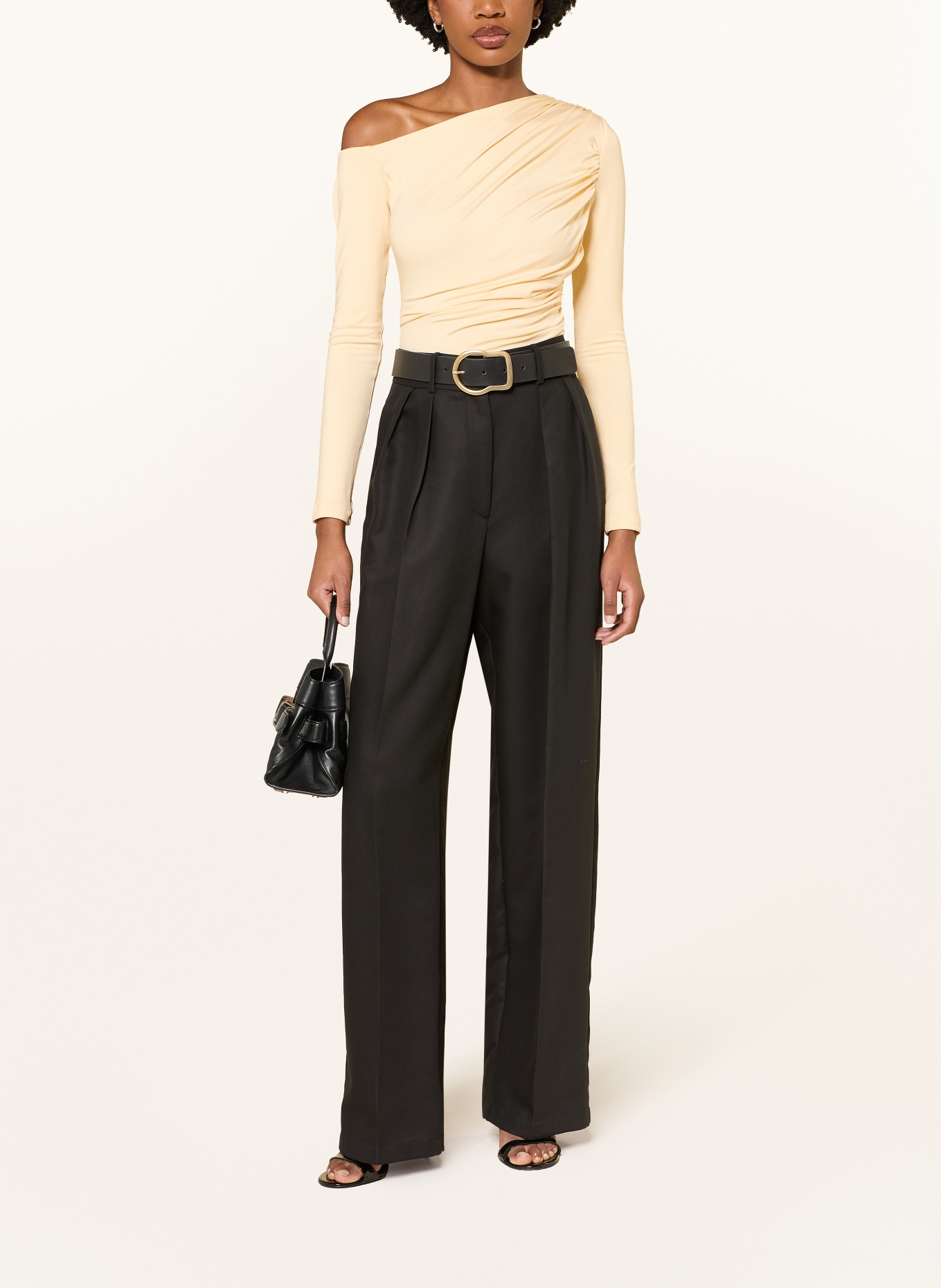 UNDRESS CODE String body SWEETEST THING: TMAVĚ ŽLUTÁ