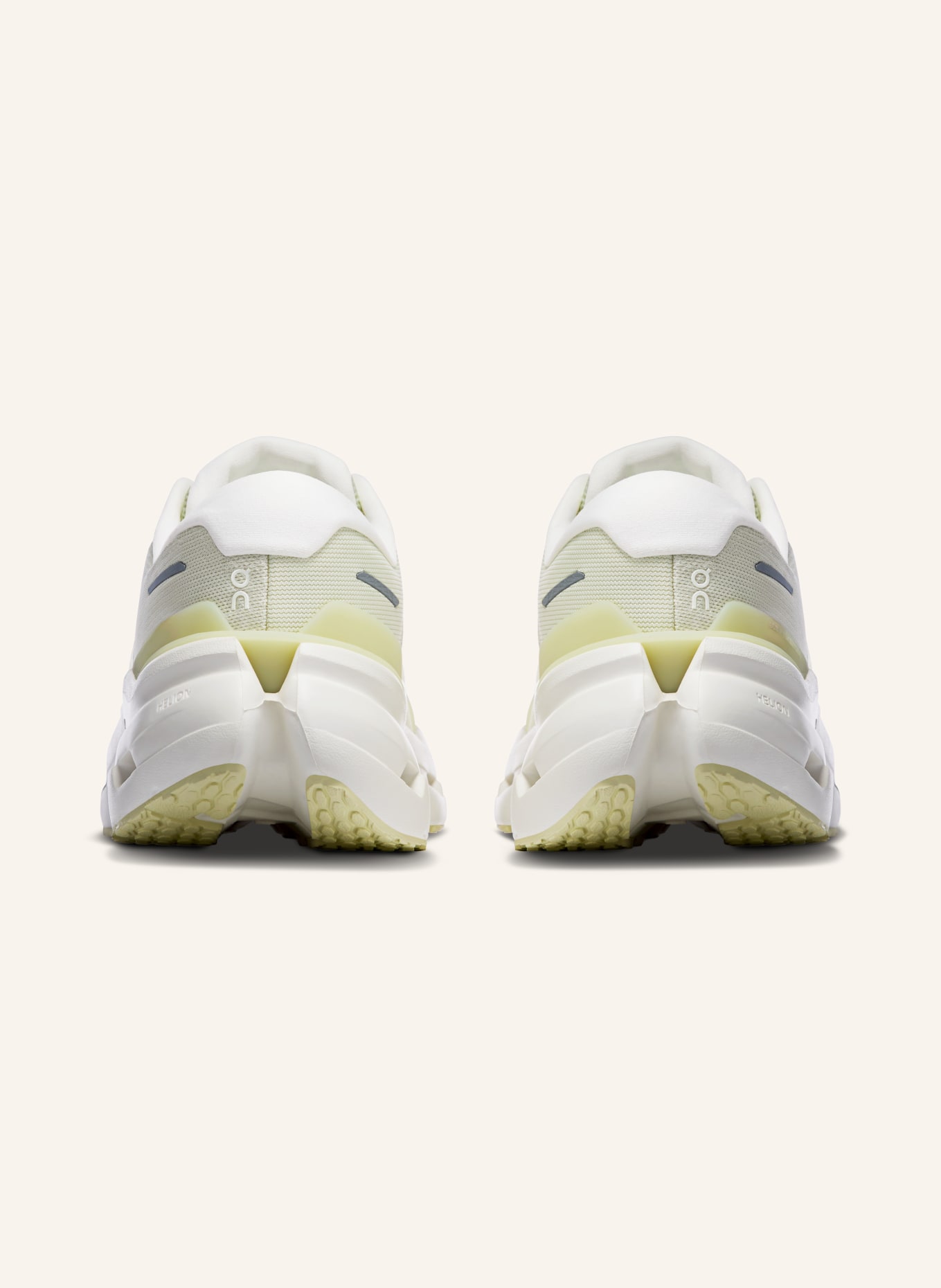 On Běžecké boty CLOUDRUNNER 3: TMAVĚ ŽLUTÁ