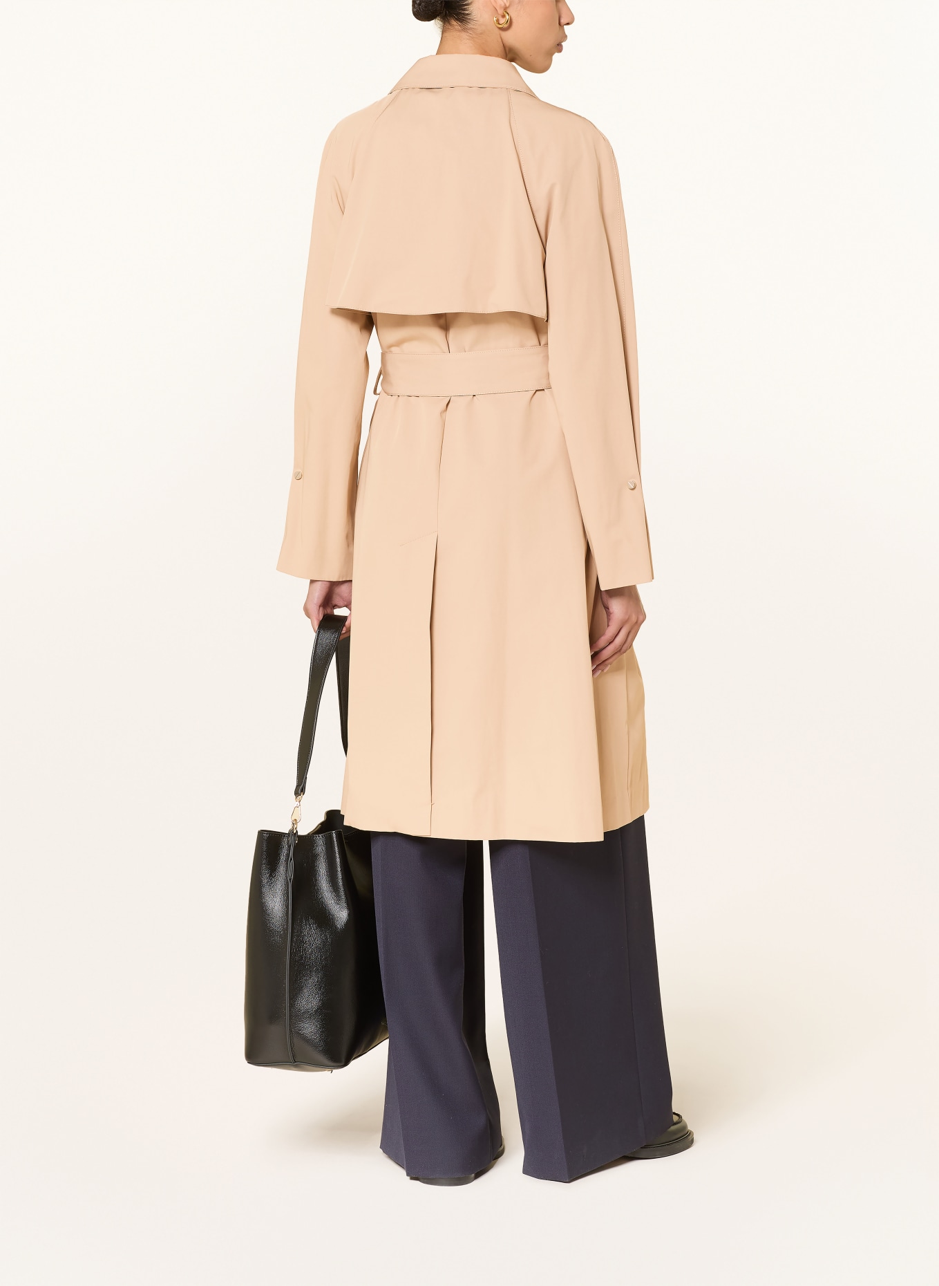 EMPORIO ARMANI trenchcoat: VELBLOUDÍ