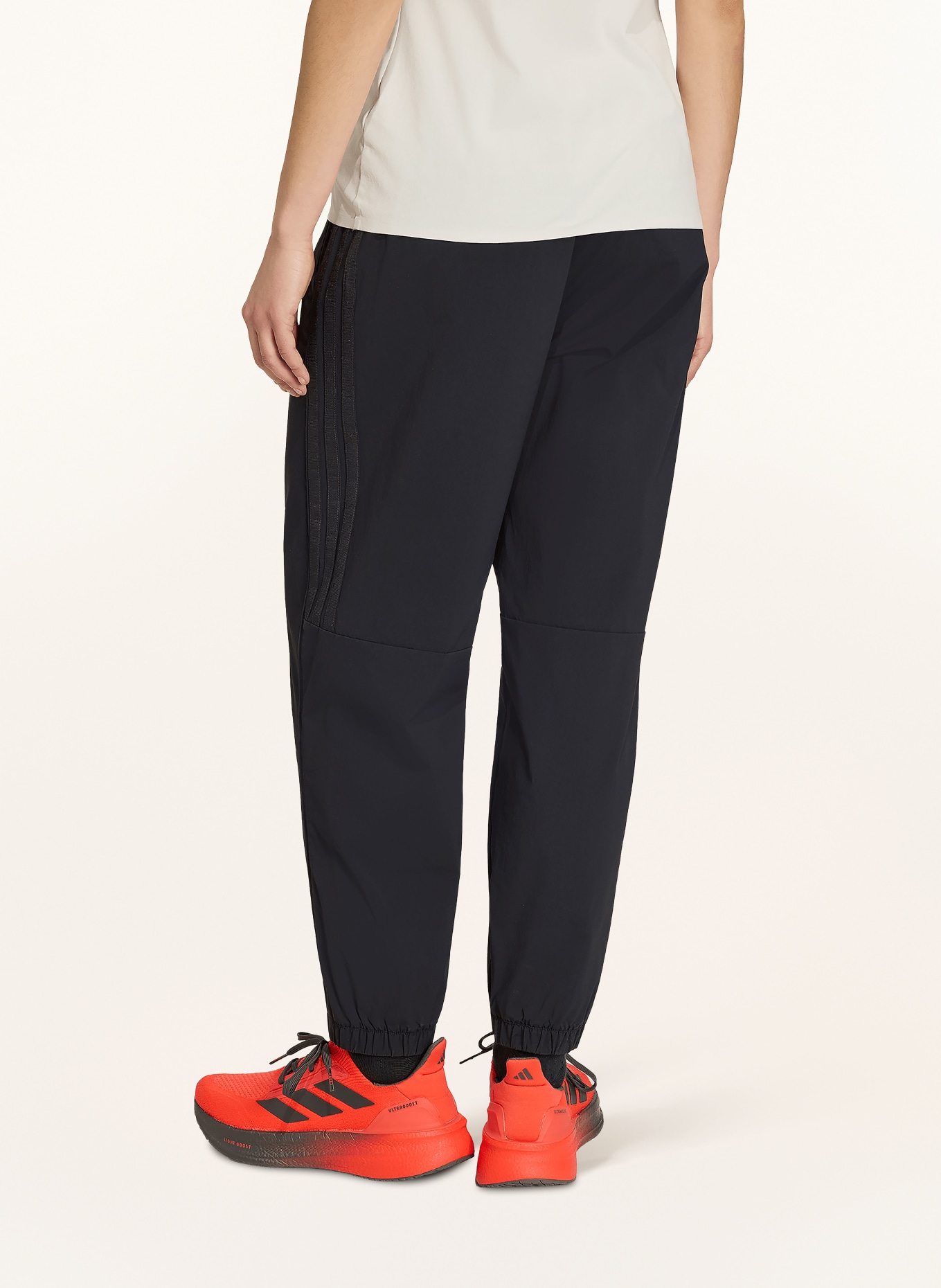 adidas Pantalon d'entraînement AUDI FORMULA ONE TEAM ENGINEERS &amp; MARKETING: NOIR