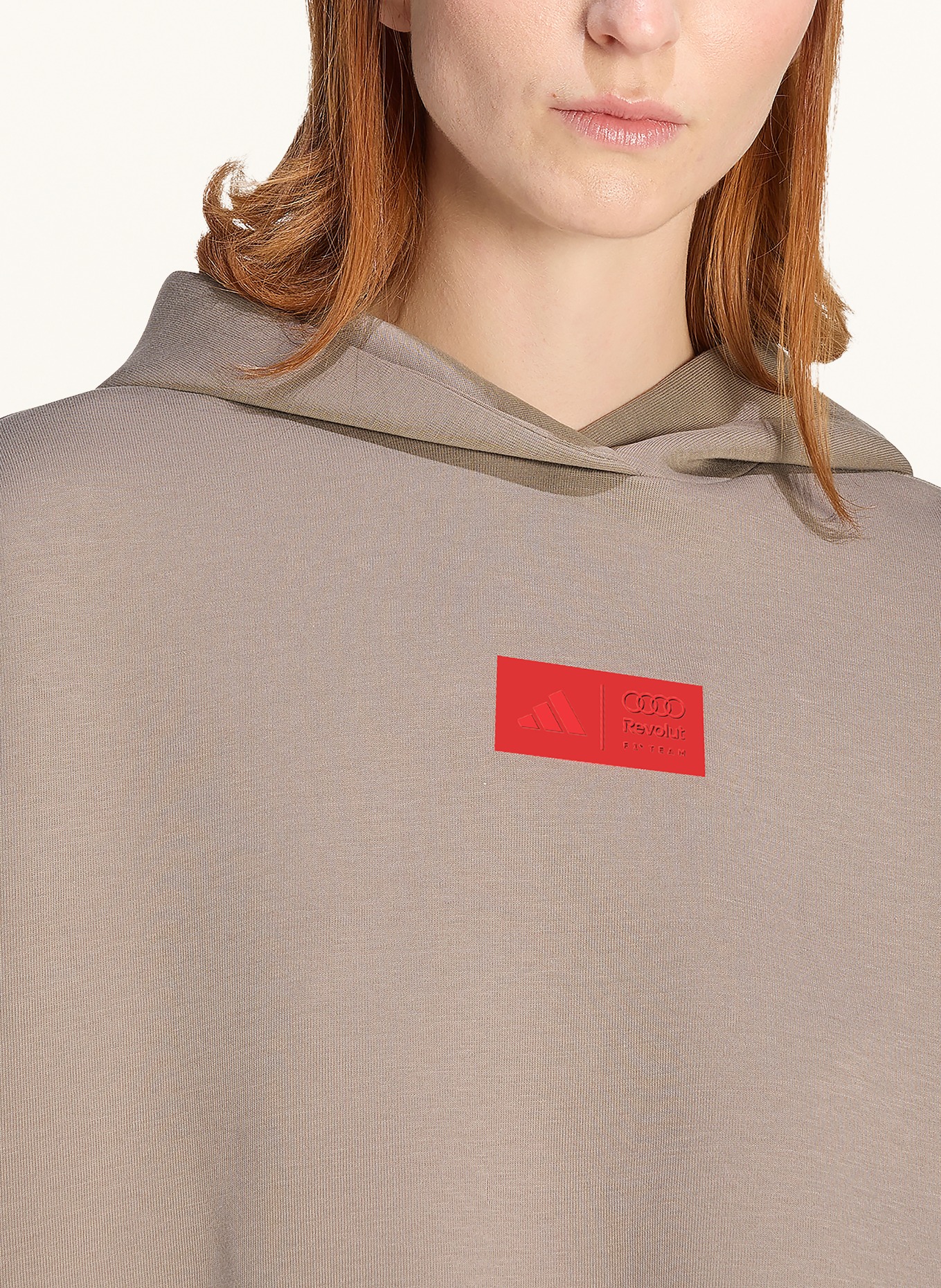 adidas Sweat à capuche AUDI FORMULA ONE TEAM ELEVATED: TAUPE