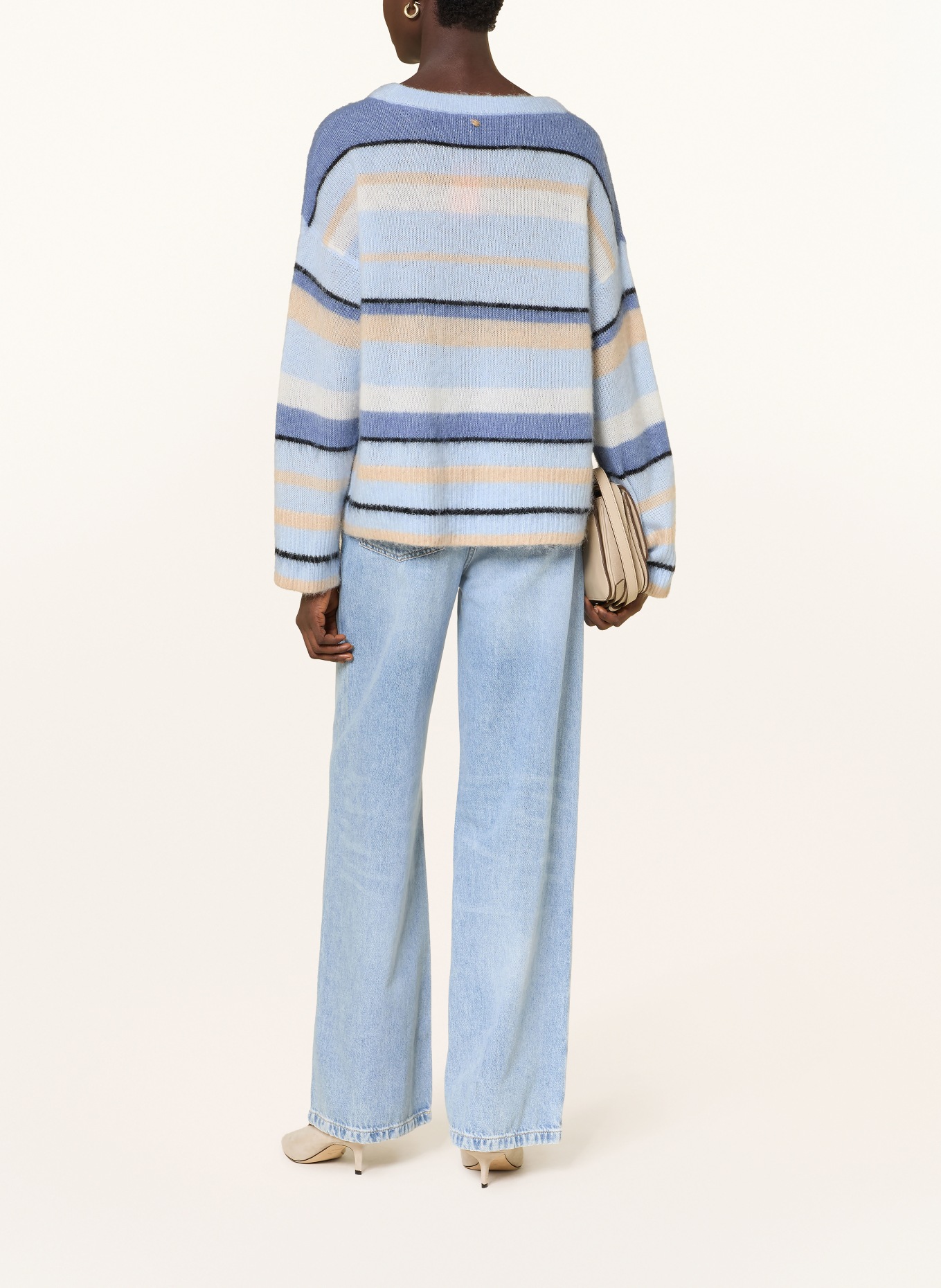 BOSS Svetr FOSSET: TMAVĚ MODRÁ / BÉŽOVÁ / KRÉMOVÁ