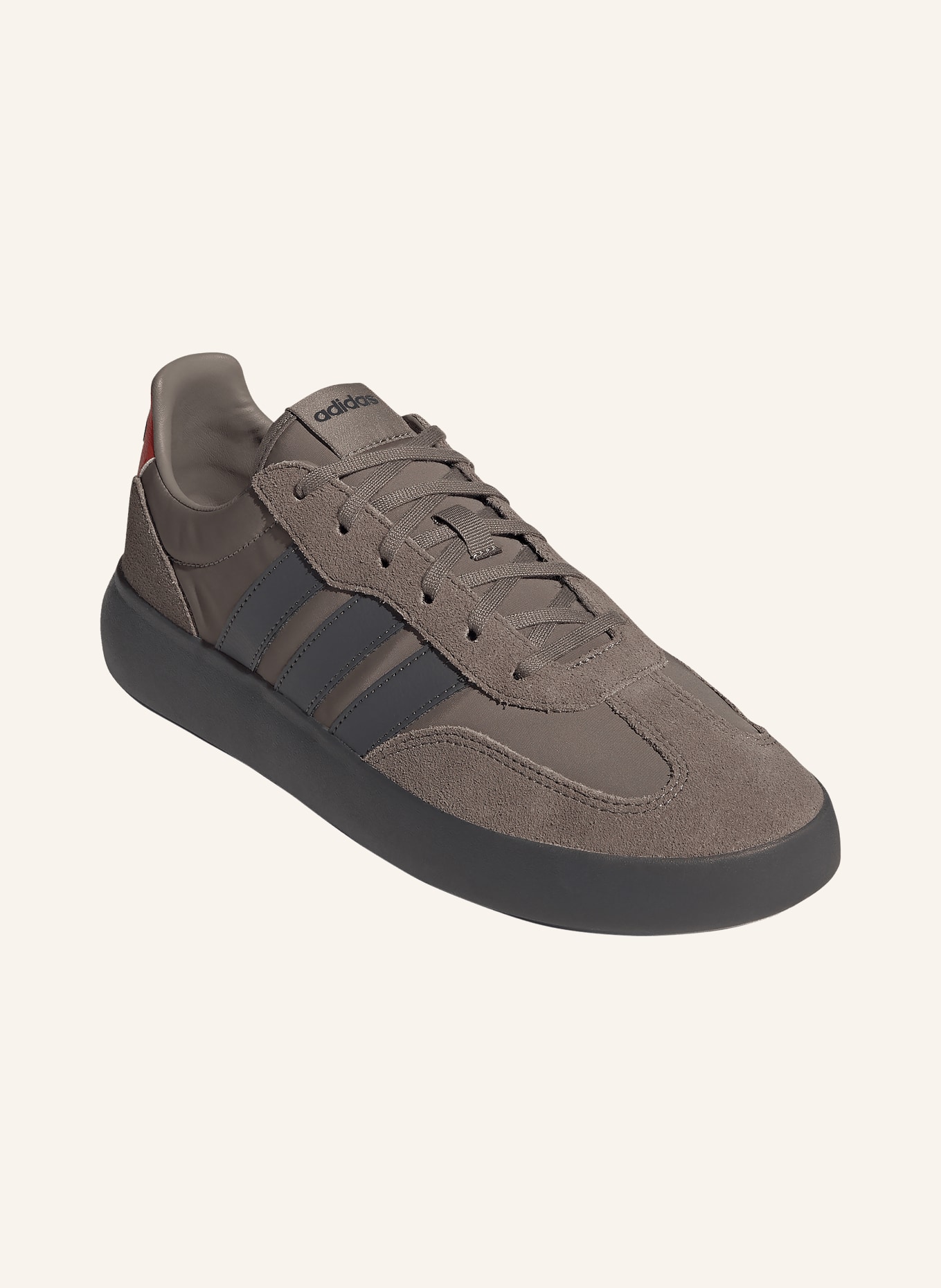 adidas Buty sportowe BARREDA DECODE: SZARY / CZIEMNOSZARY / CZERWONY