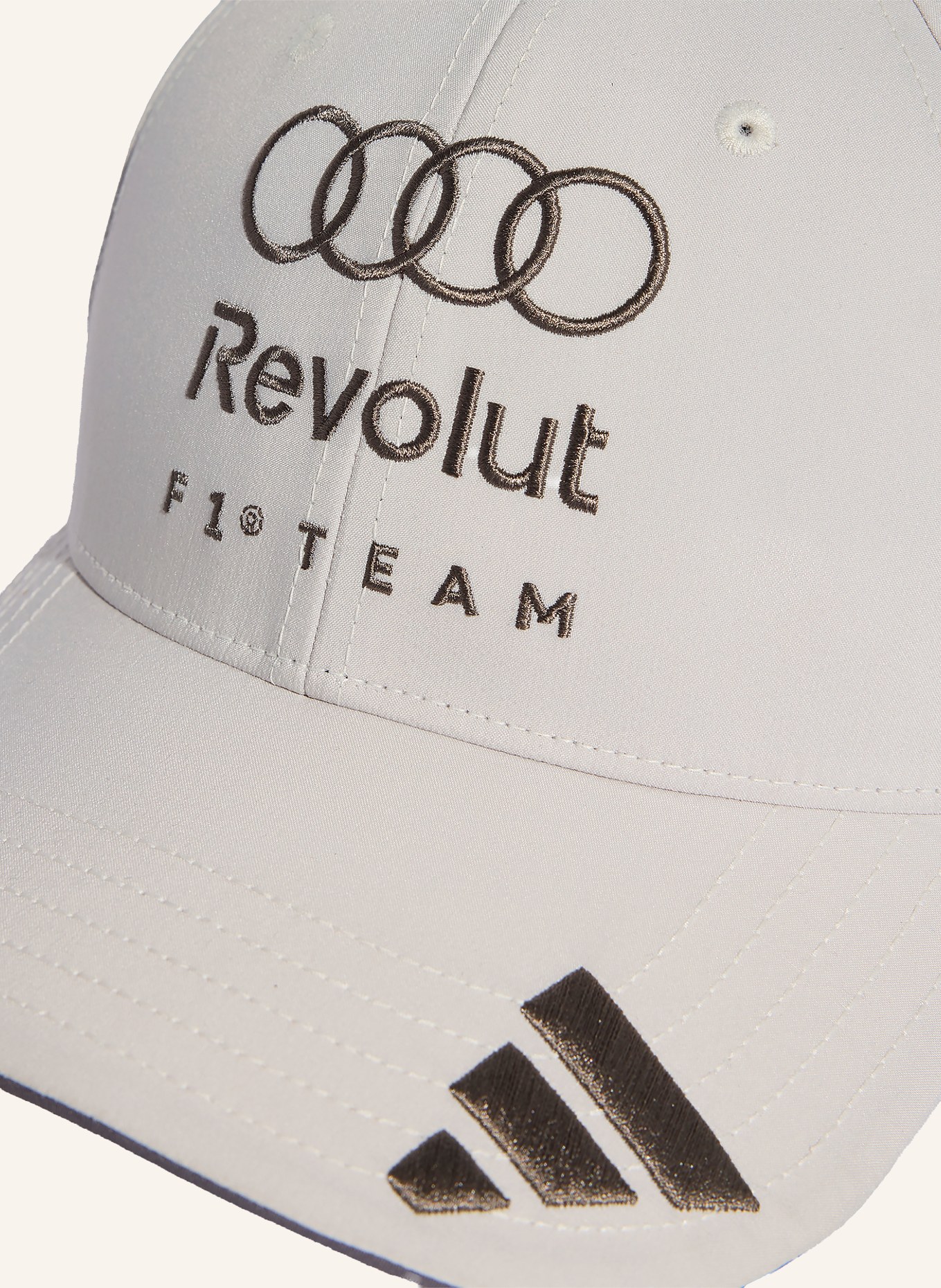 adidas Cap AUDI REVOLUT FORMULA ONE TEAM: CREME