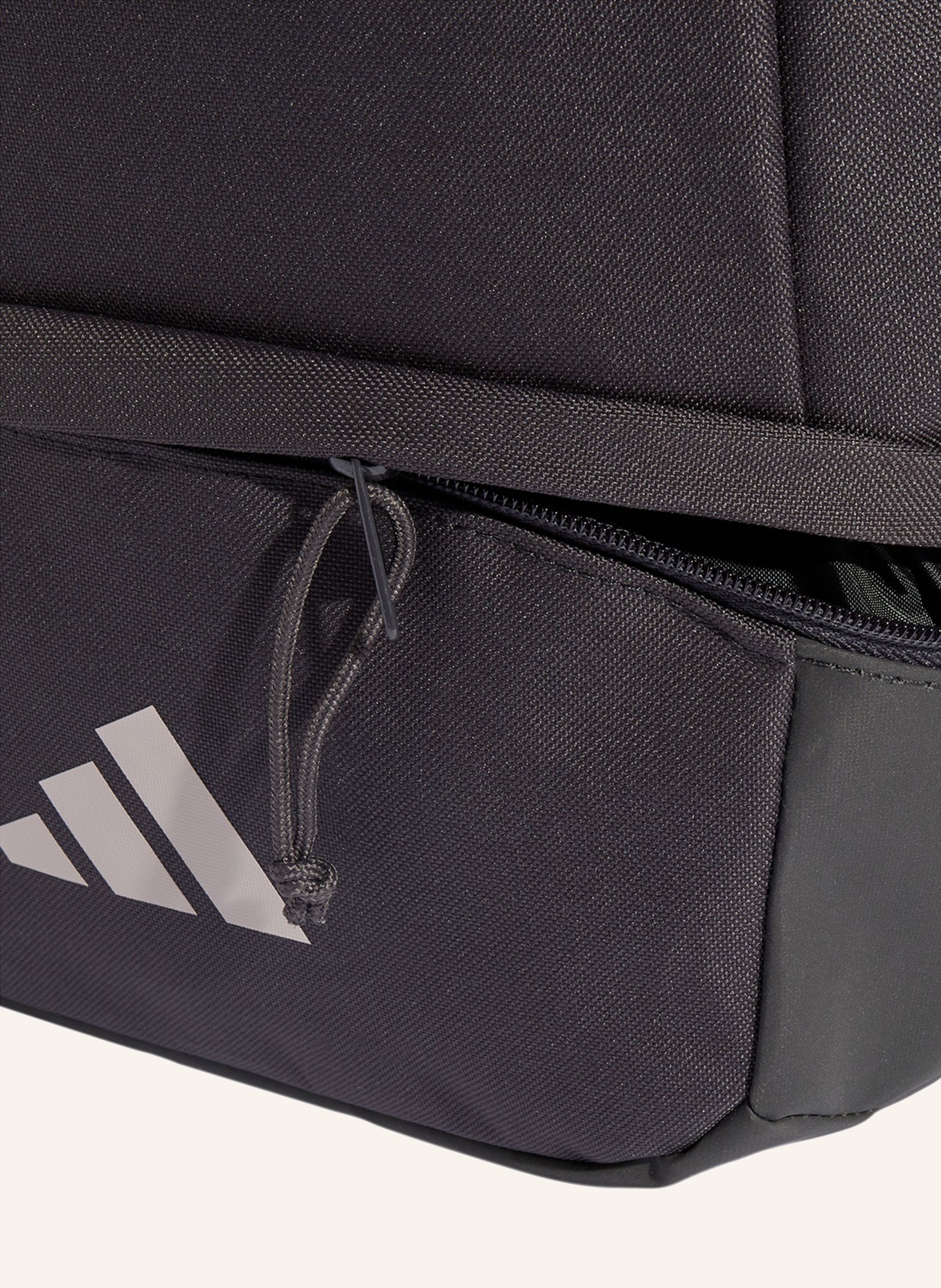 adidas Sac à dos AUDI REVOLUT FORMULA ONE TEAM DNA 26,5 l avec compartiment pour ordinateur portable: NOIR / ROUGE