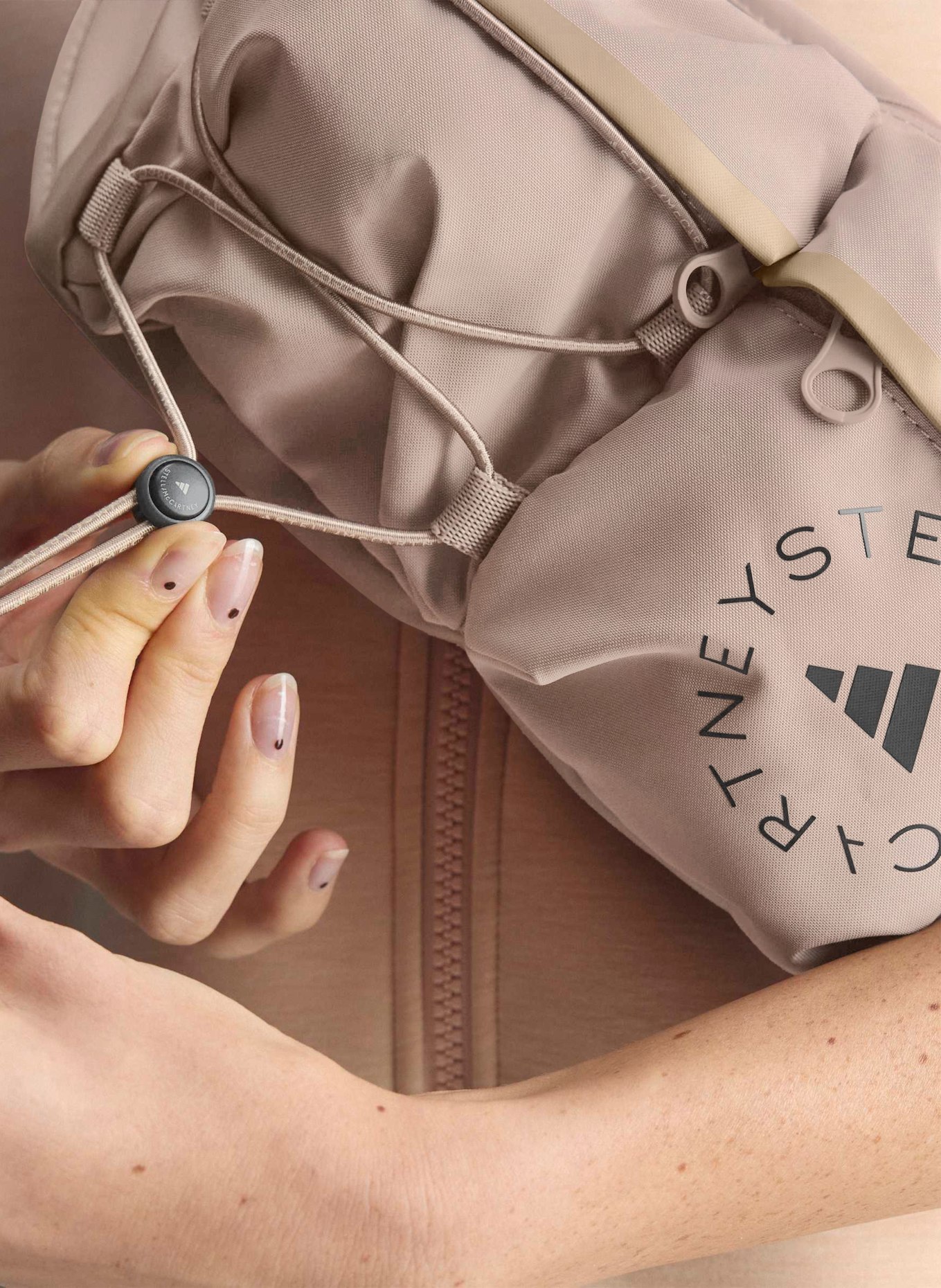 adidas by Stella McCartney Ledvinka ADIDAS X STELLA McCARTNEY: BÉŽOVÁ