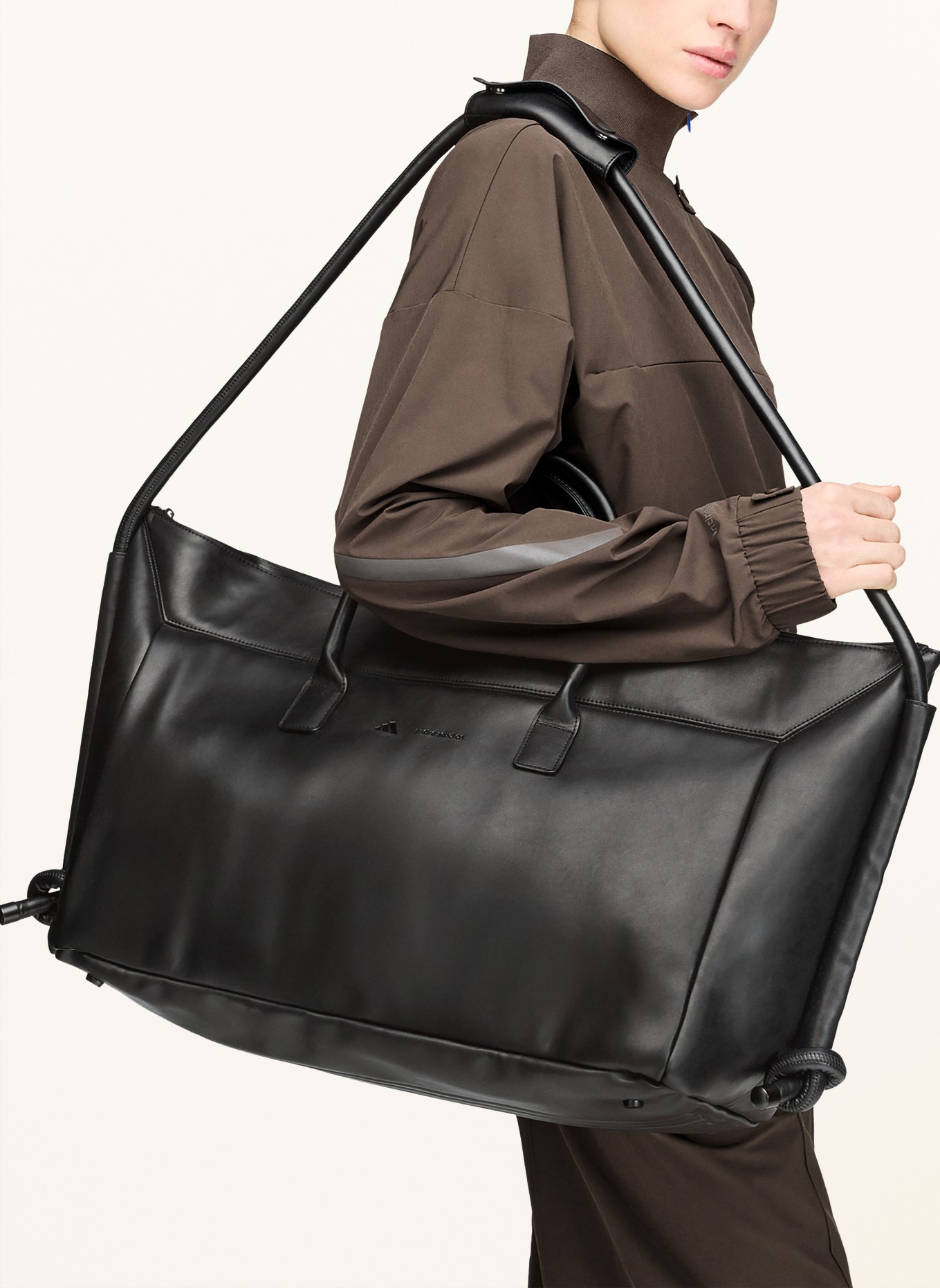 adidas Sporttasche ADIDAS X ENTIRE STUDIOS: SCHWARZ