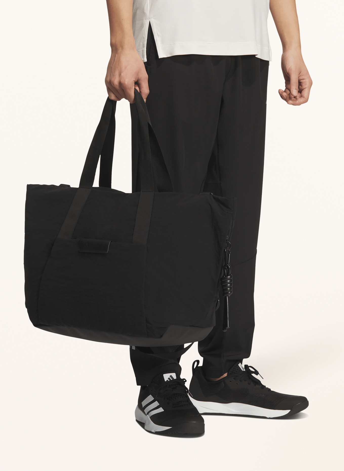 adidas FAVORITE sports bag with laptop compartment: BLACK