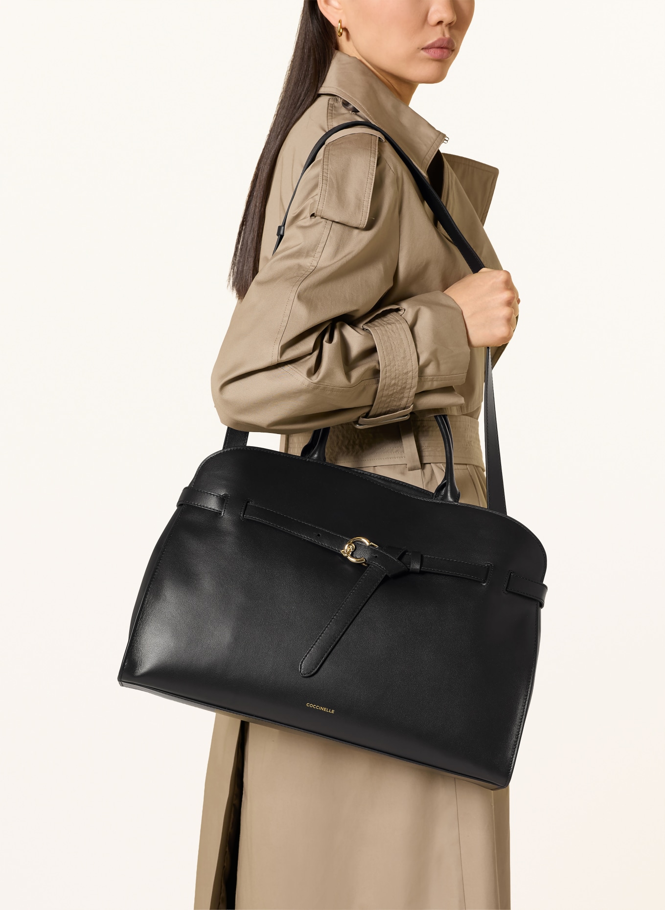 COCCINELLE Handtasche: SCHWARZ