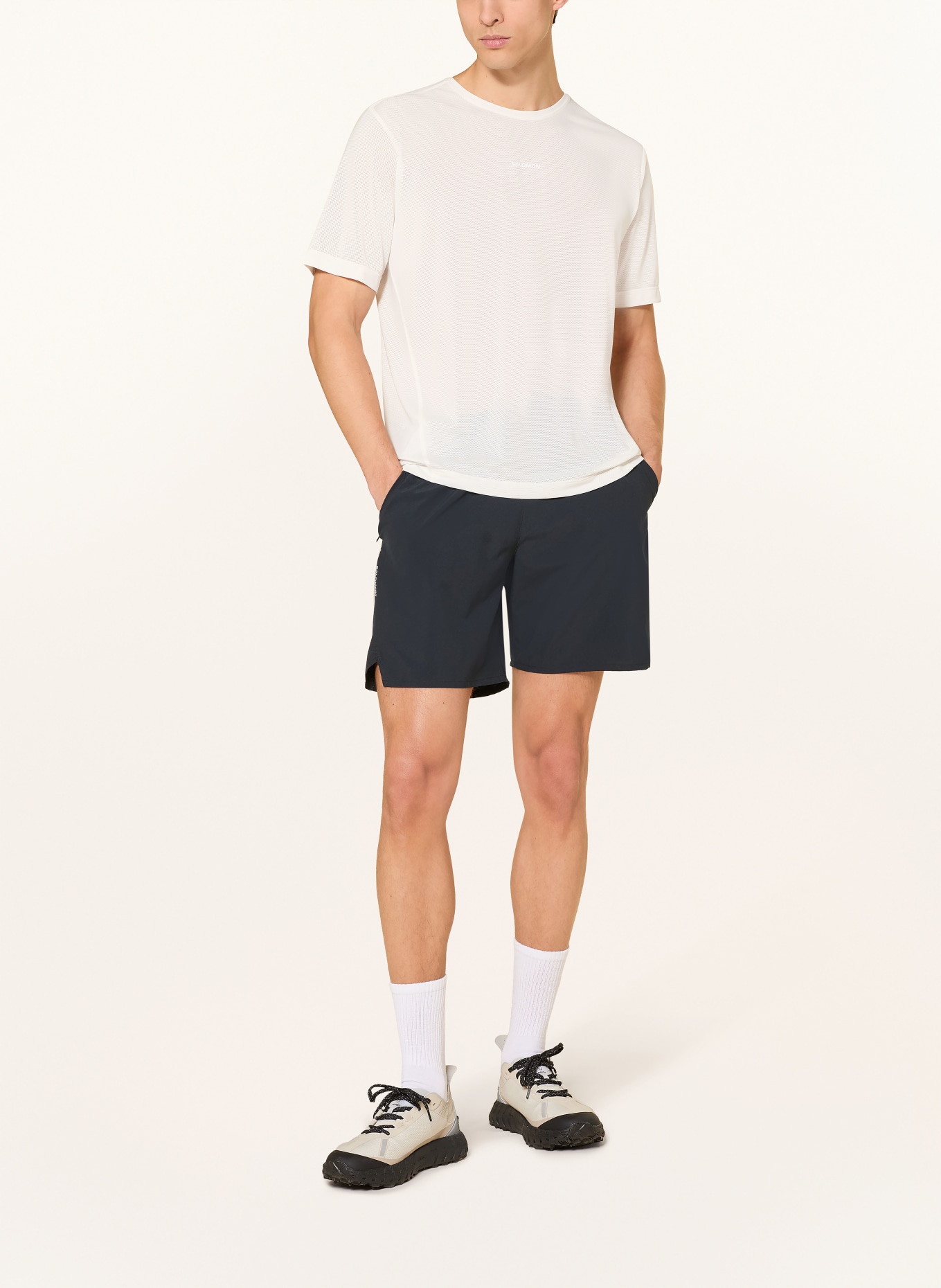 SALOMON SHAKEOUT CORE running shirt: WHITE