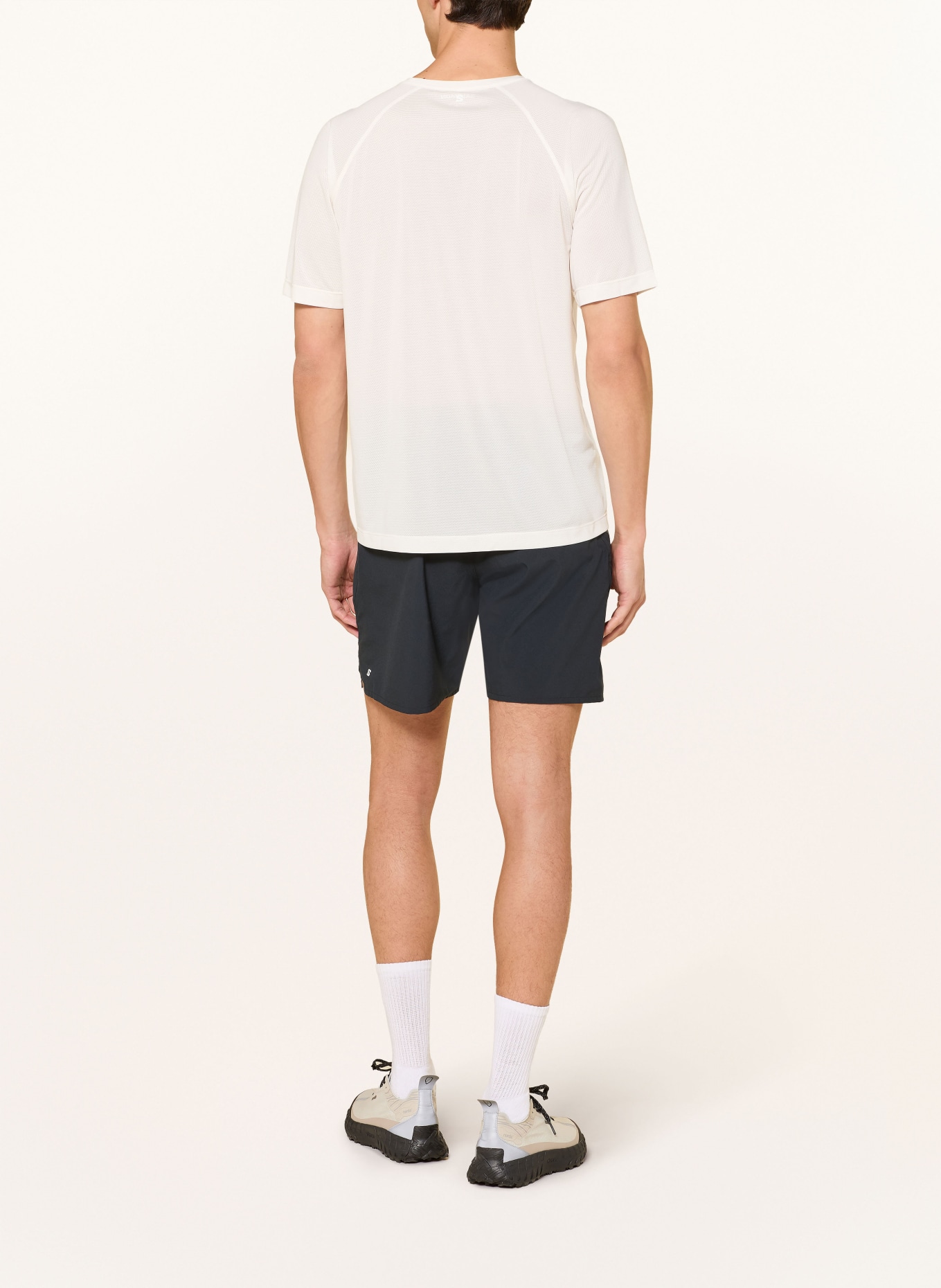 SALOMON SHAKEOUT CORE running shirt: WHITE