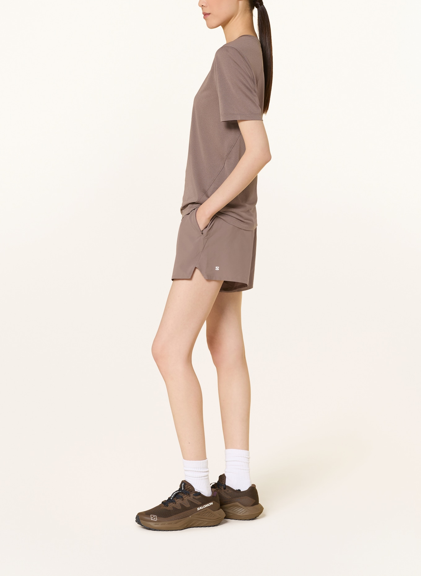 SALOMON SHKOUT CORE 2-in-1 running shorts: TAUPE