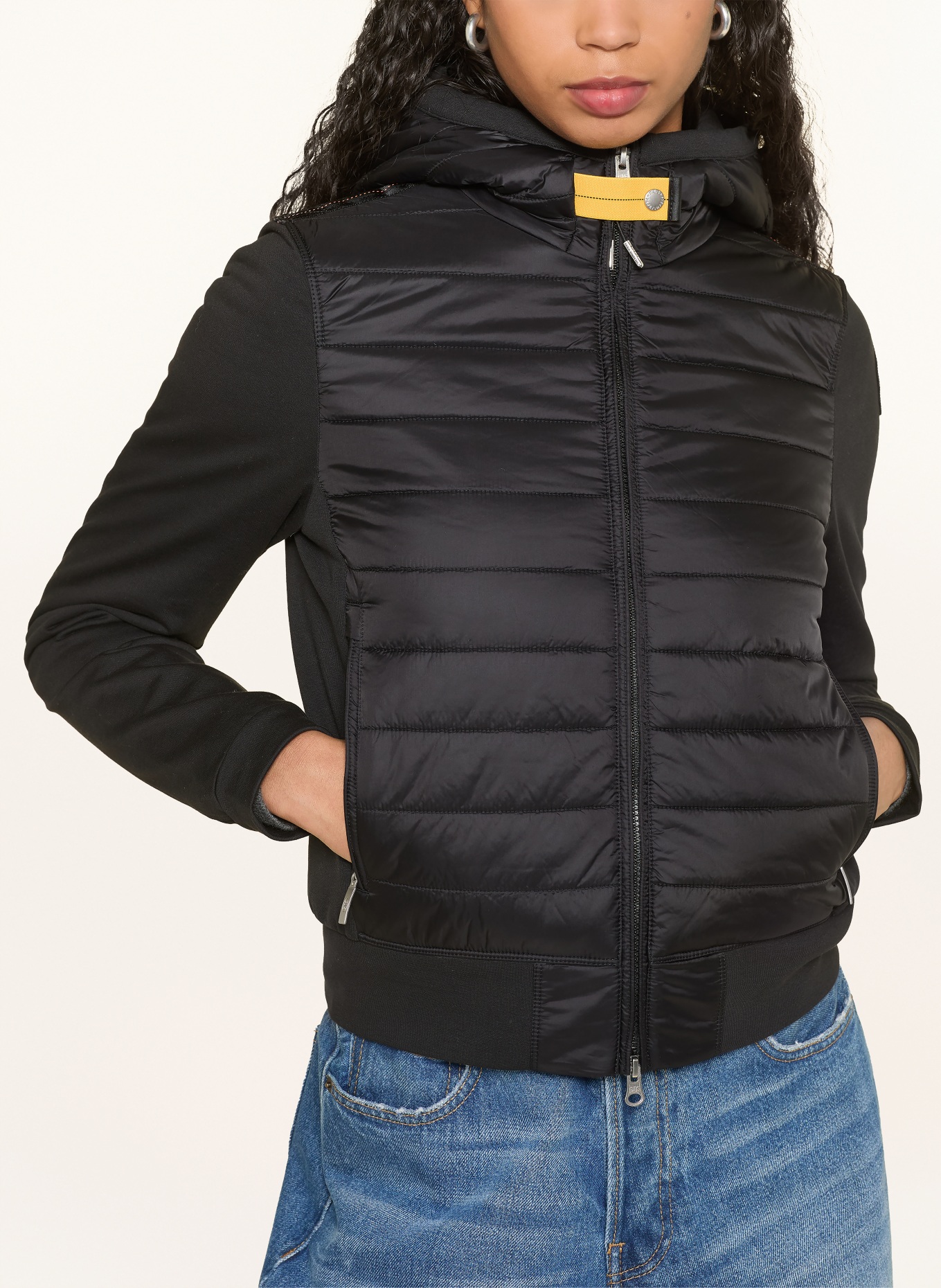 PARAJUMPERS Prošívaná bunda CAELIE z kombinace materiálů: ČERNÁ