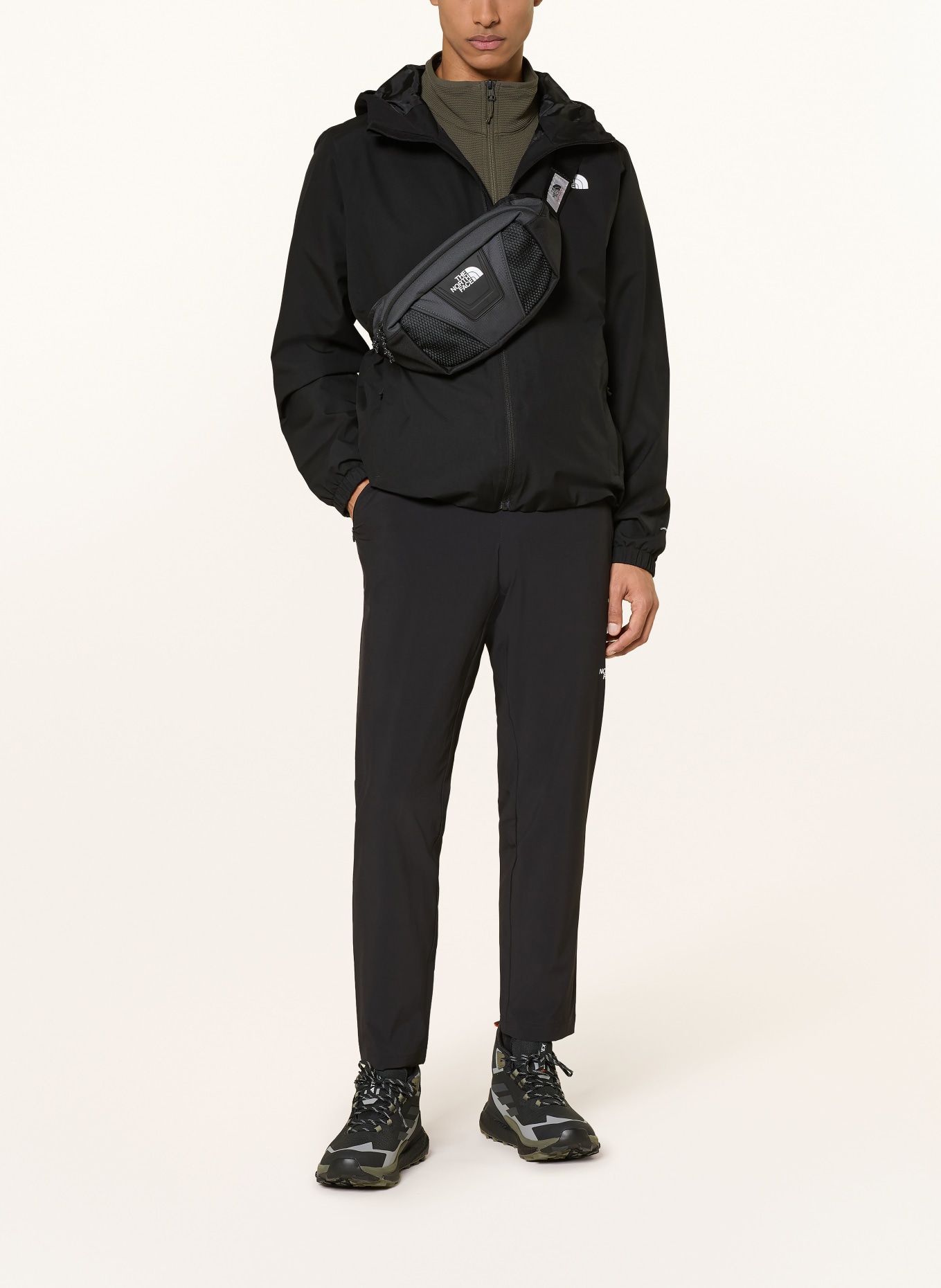 THE NORTH FACE Trainingshose 24/7: SCHWARZ