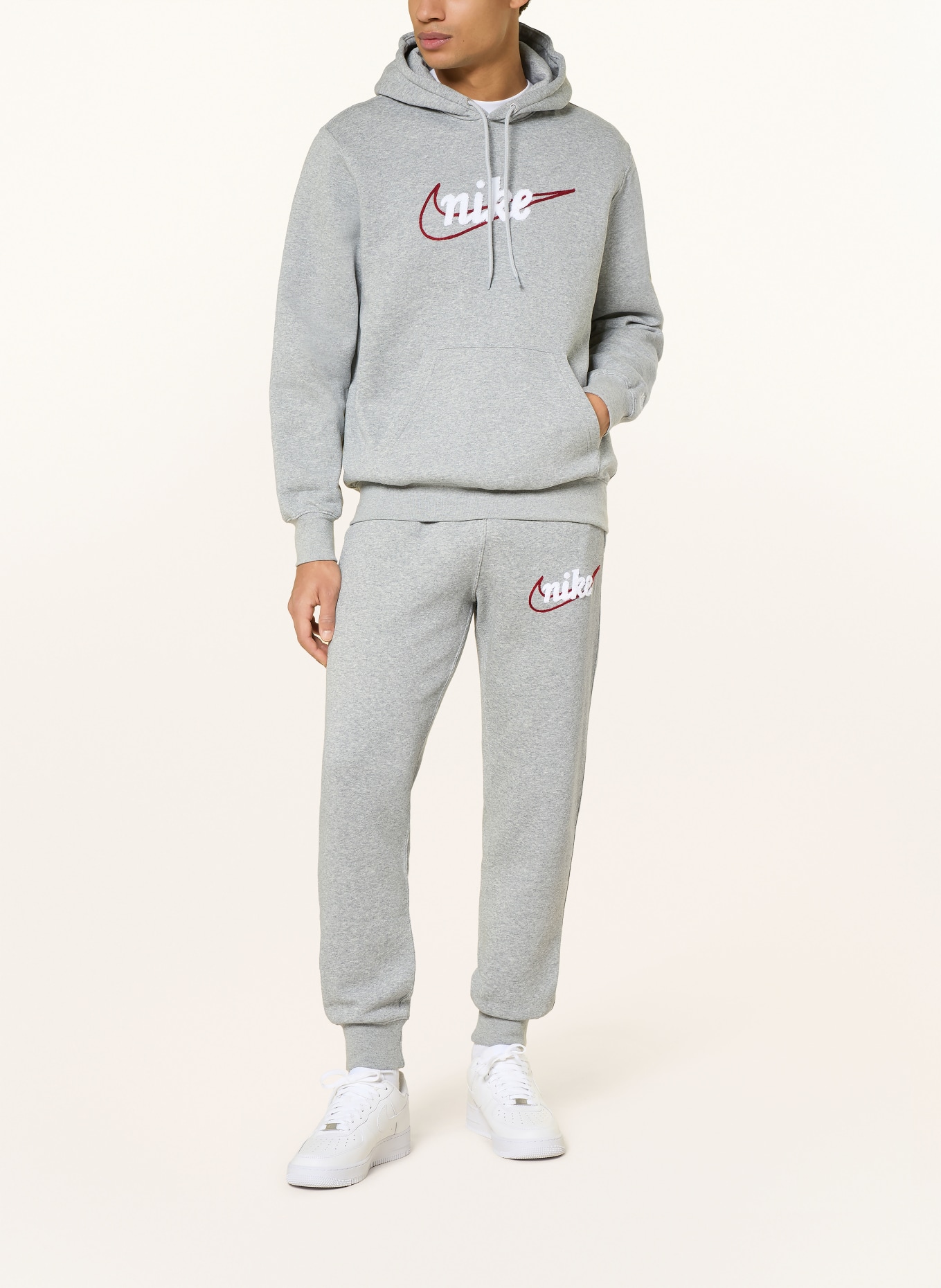 Nike Hoodie CLUB: GRAU