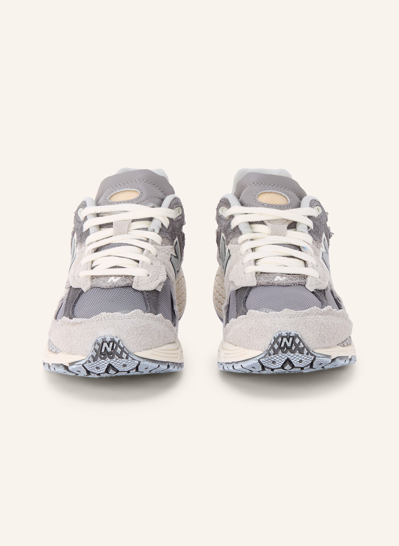 new balance Tenisky 2002R PROTECTION PACK: SVĚTLE ŠEDÁ / TMAVĚ ŠEDÁ