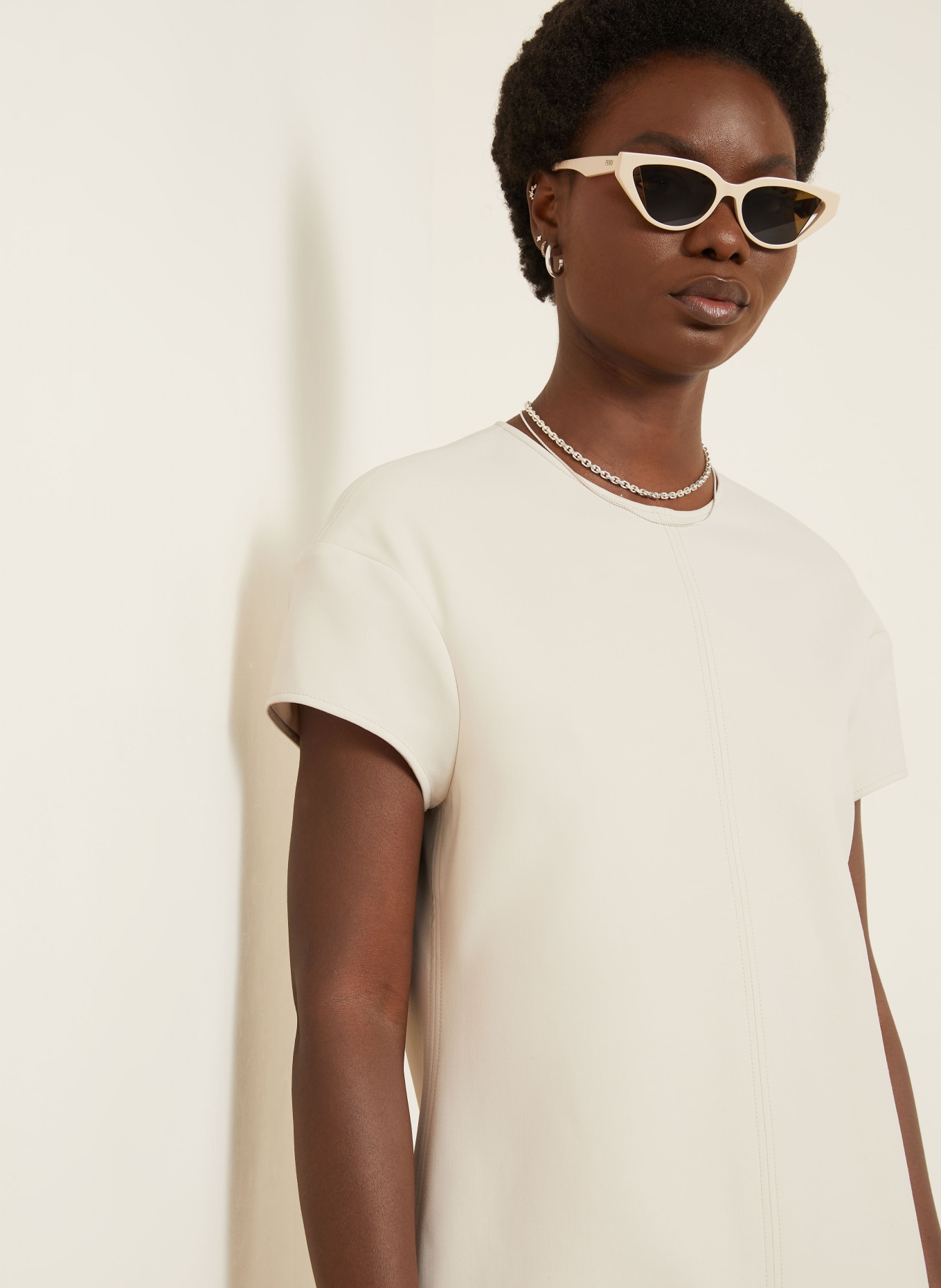 Courrèges Kleid: HELLBRAUN