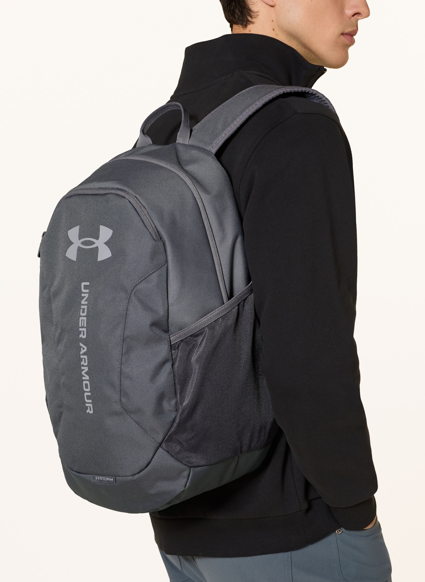 UNDER ARMOUR UA HUSTLE LITE 26.5 L backpack with laptop compartment: DARK GRAY / LIGHT GRAY