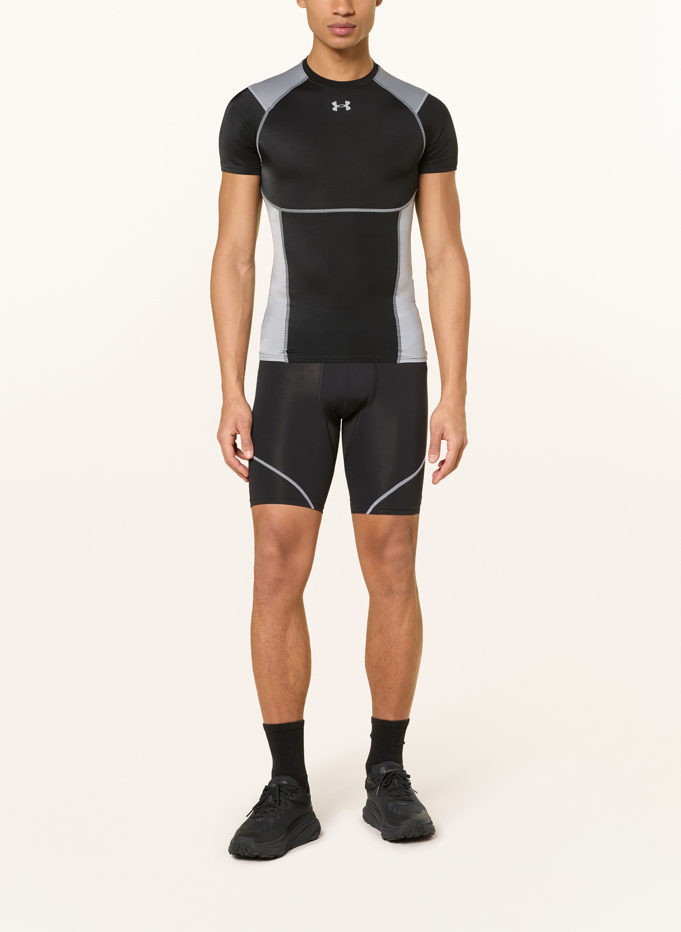UNDER ARMOUR Koszulka UA HEATGEAR® ELITE: CZARNY / SZARY