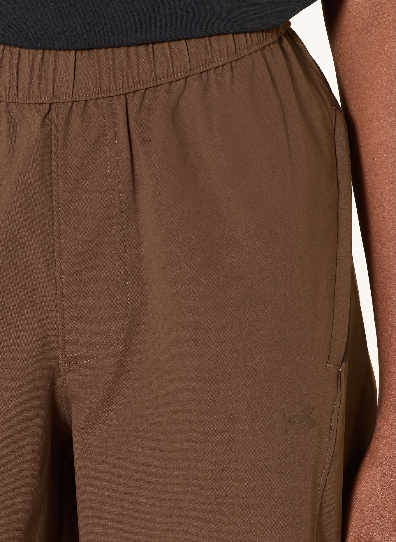 UNDER ARMOUR UA UNSTOPPABLE Training Pants: DARK BROWN