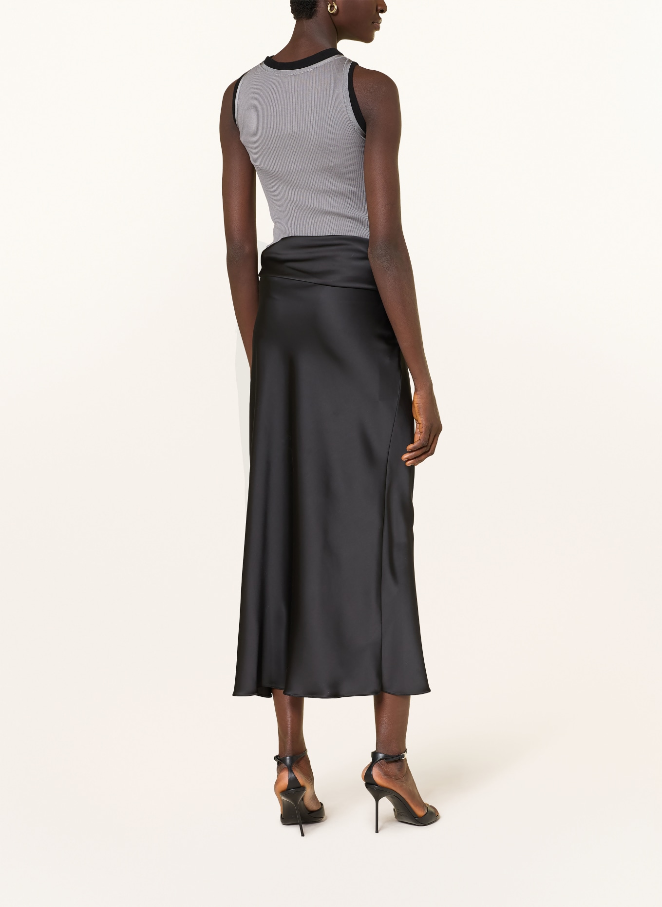 PATRIZIA PEPE Satinrock: SCHWARZ