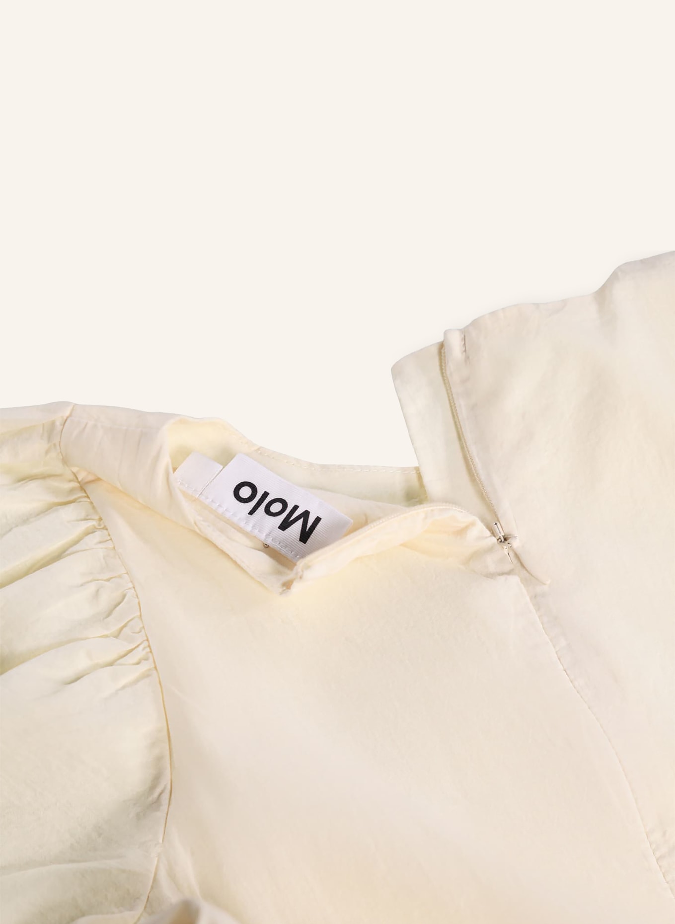 molo Šaty CAYA s krajkou s otvory: TMAVĚ ŽLUTÁ