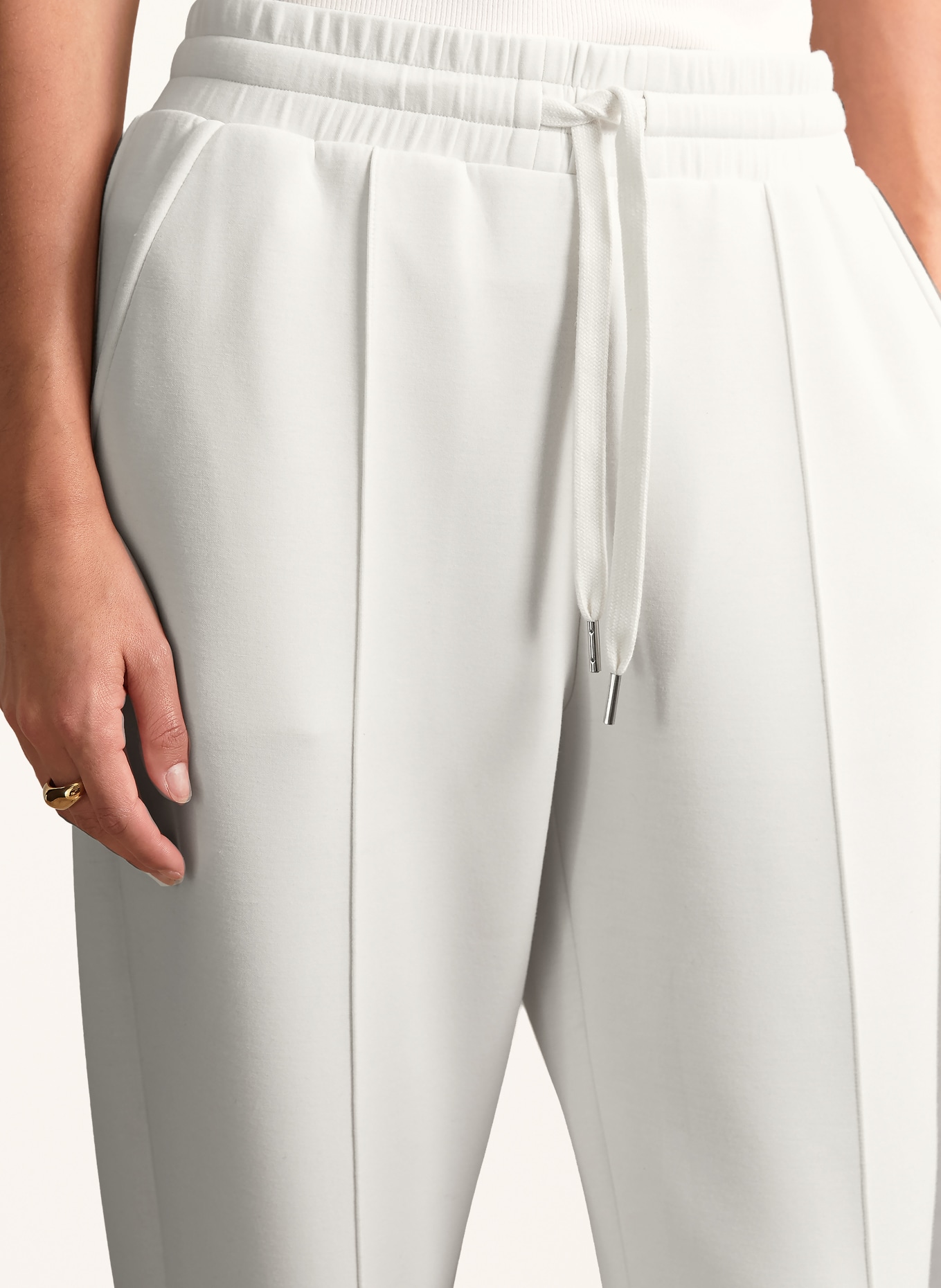 REISS Broek JEMMA in joggingstijl: ECRU