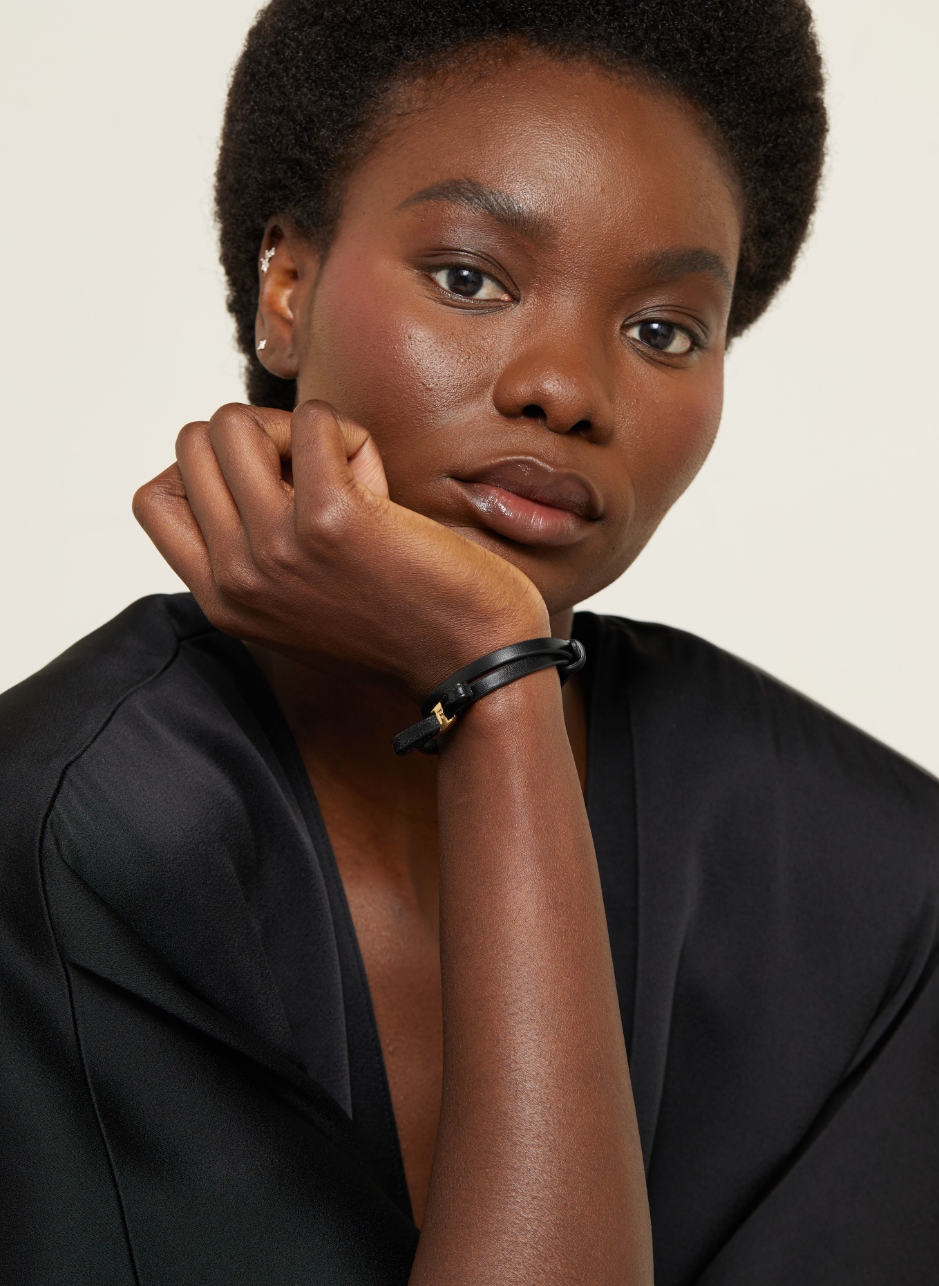 FERRAGAMO bransoletka: CZARNY / ZŁOTY