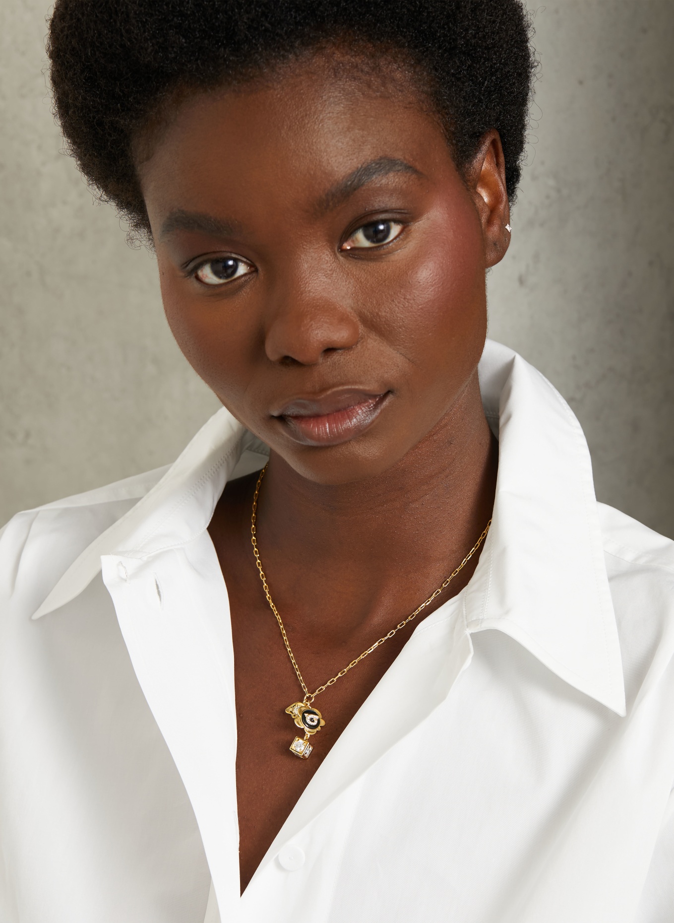 FERRAGAMO Collier GANCINI: OR / BLANC / NOIR