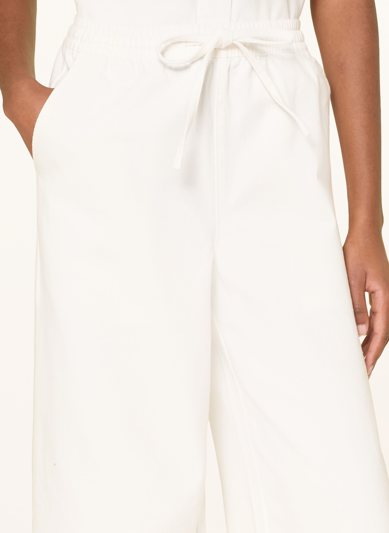 MRS & HUGS Marlenehose: WEISS