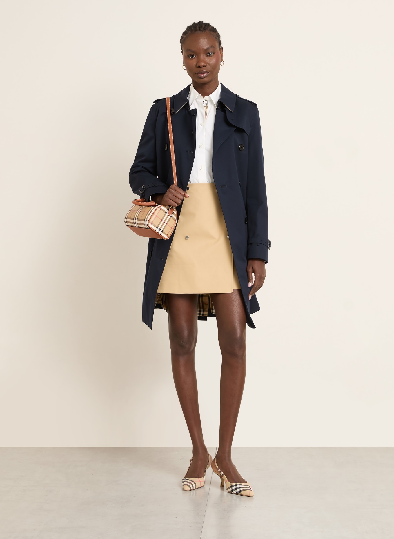 BURBERRY shoulder bag: CAMEL / BROWN / WHITE